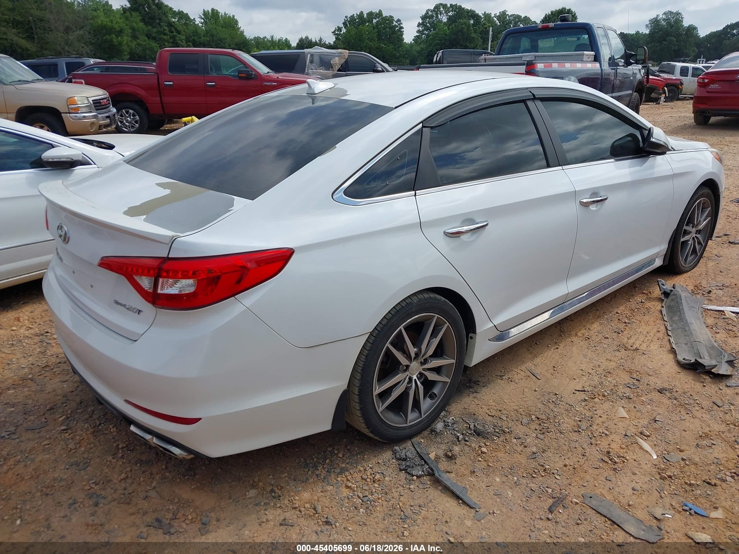 2015 Hyundai Sonata Sport 2.0t White vin: 5NPE34AB6FH090982