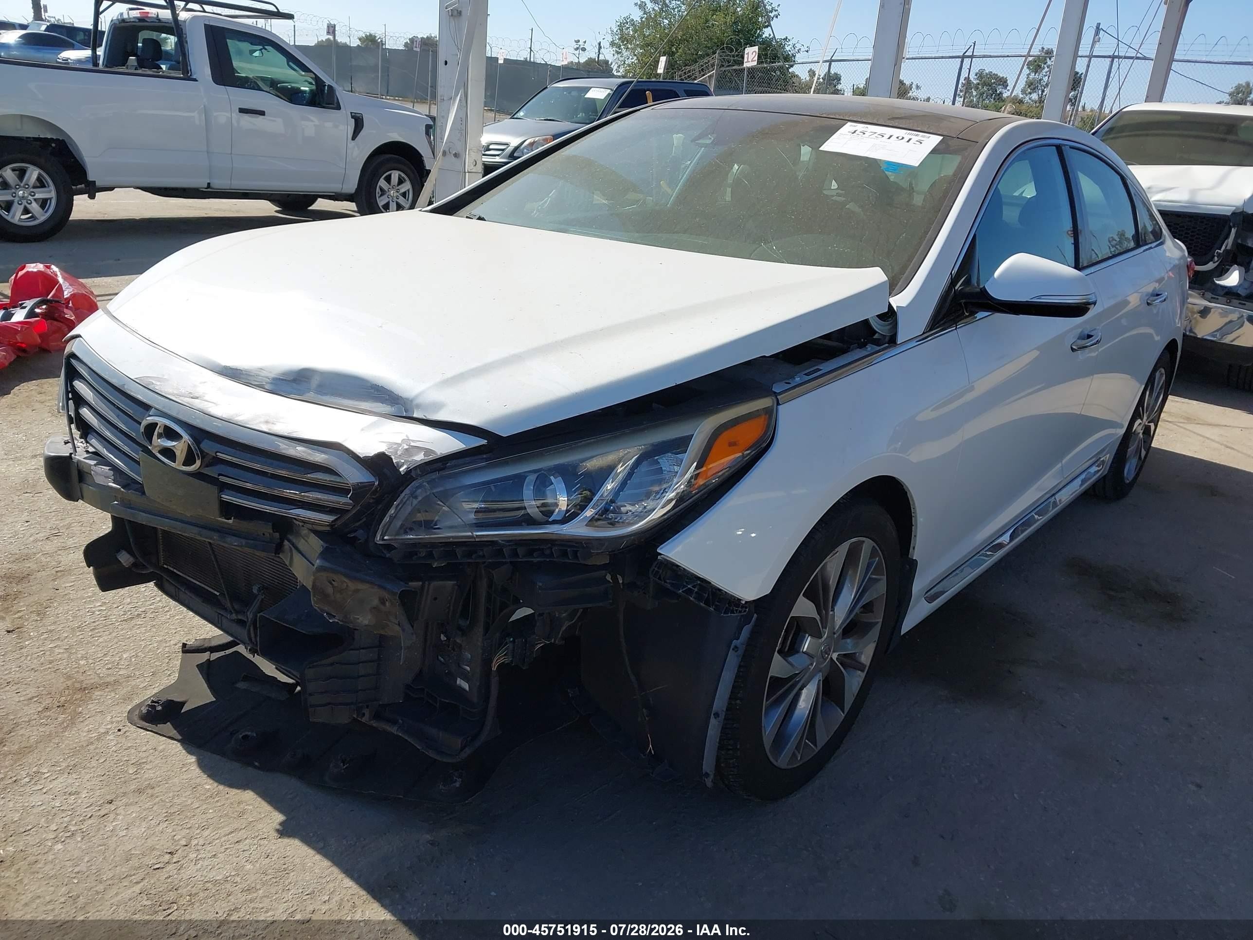 2015 Hyundai Sonata Limited 2.0t White vin: 5NPE34AB6FH175577