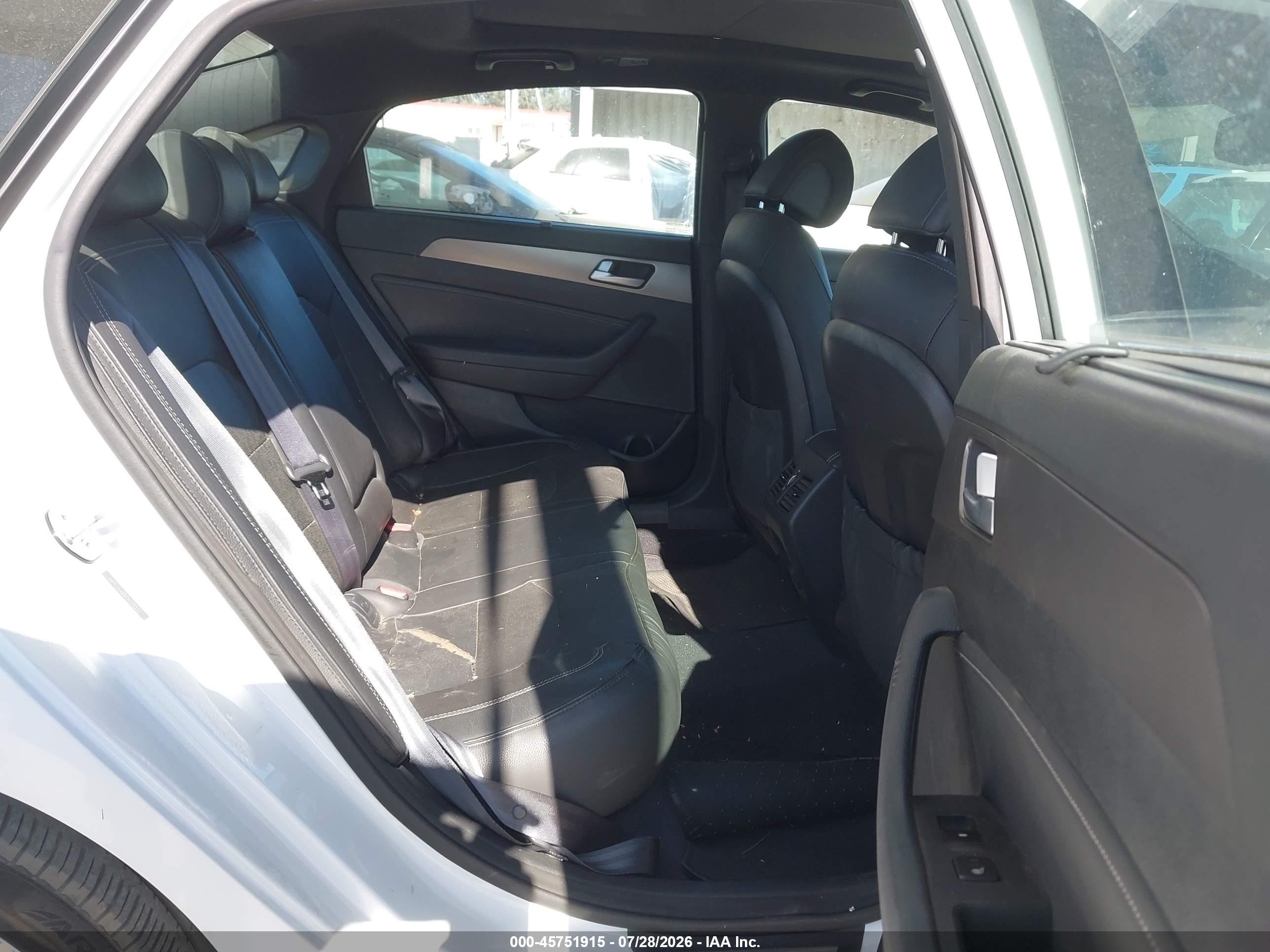 2015 Hyundai Sonata Limited 2.0t White vin: 5NPE34AB6FH175577