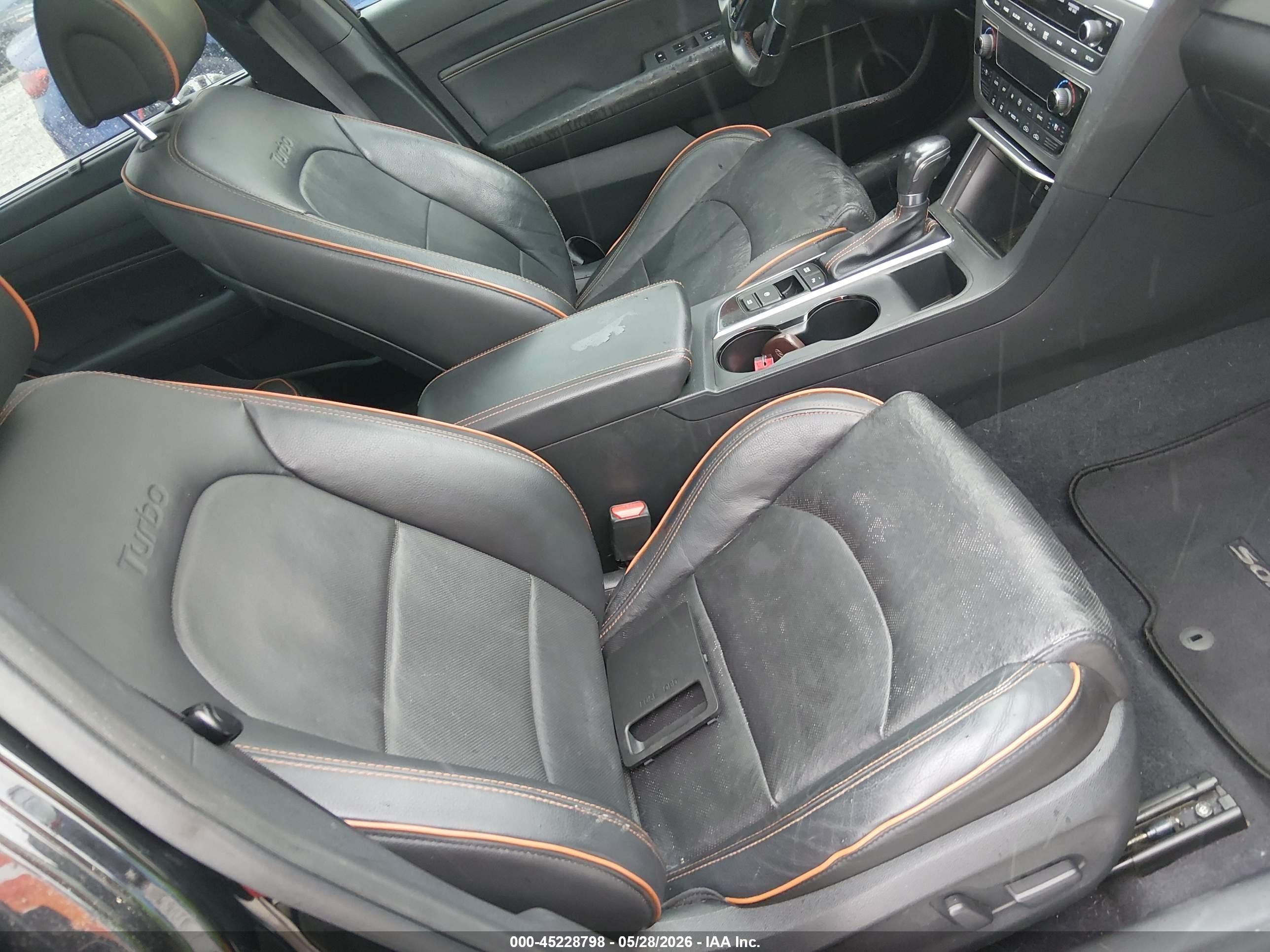 2015 Hyundai Sonata Sport 2.0t Черный vin: 5NPE34AB7FH040608
