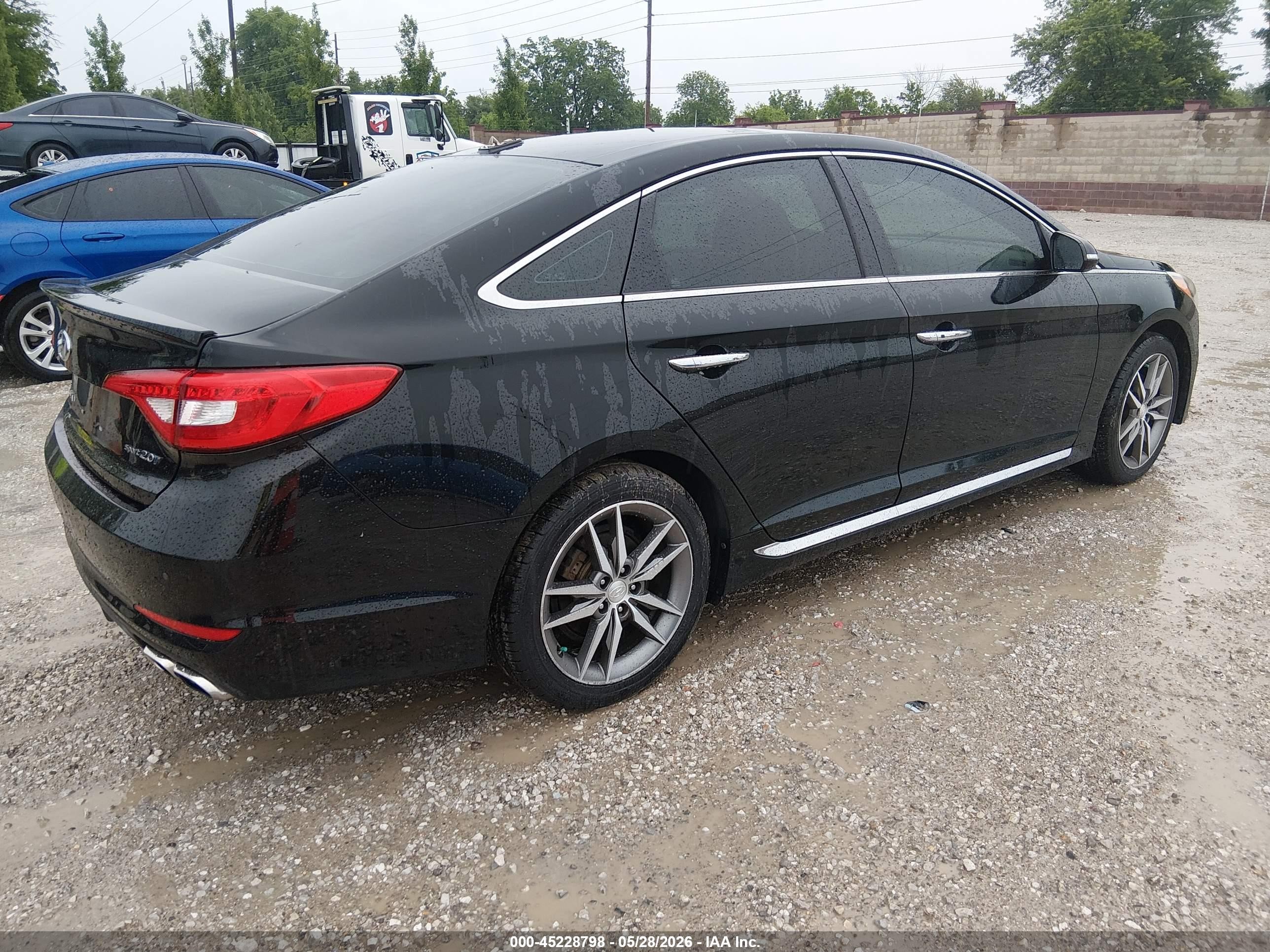 2015 Hyundai Sonata Sport 2.0t Черный vin: 5NPE34AB7FH040608