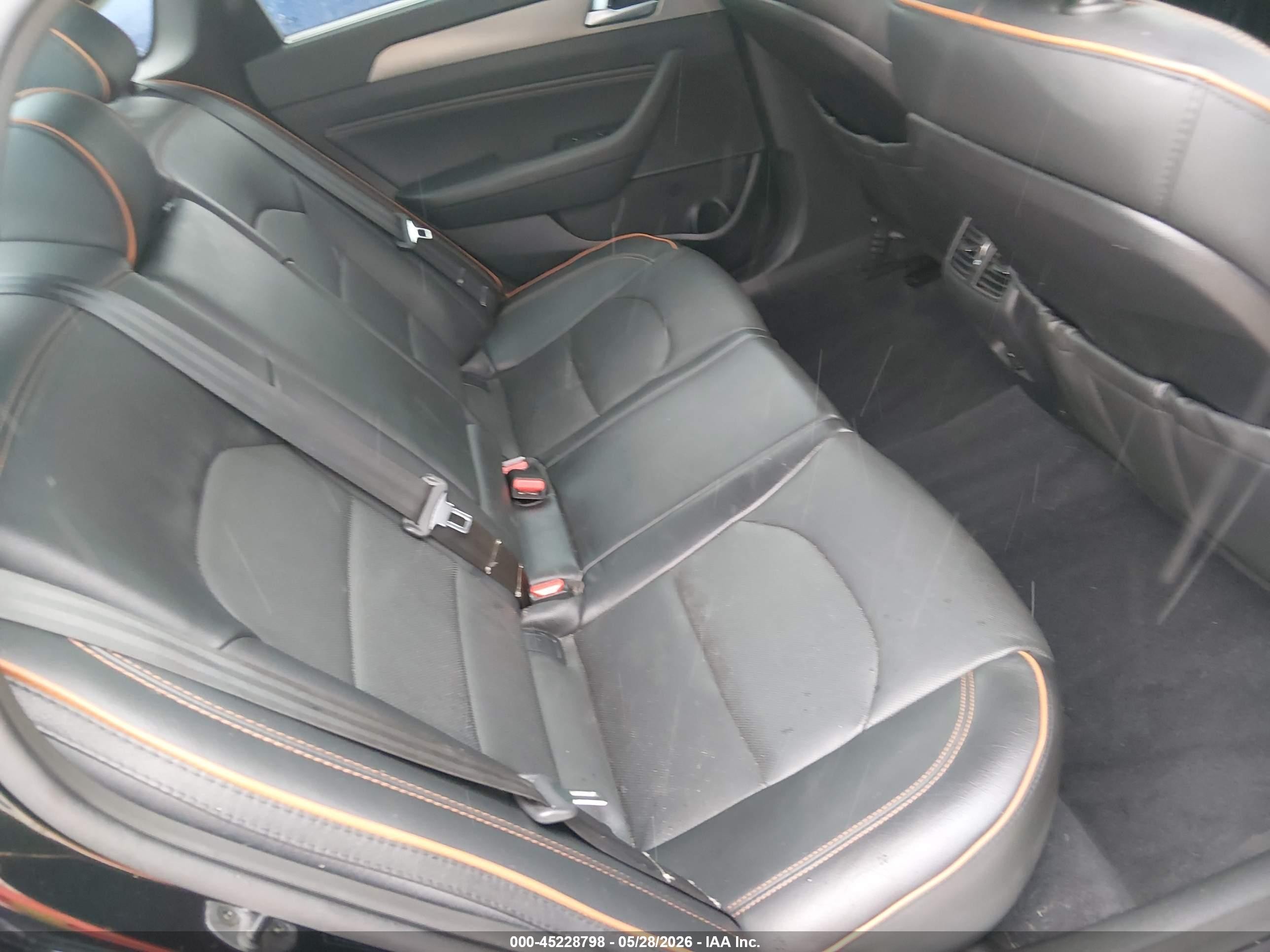 2015 Hyundai Sonata Sport 2.0t Черный vin: 5NPE34AB7FH040608