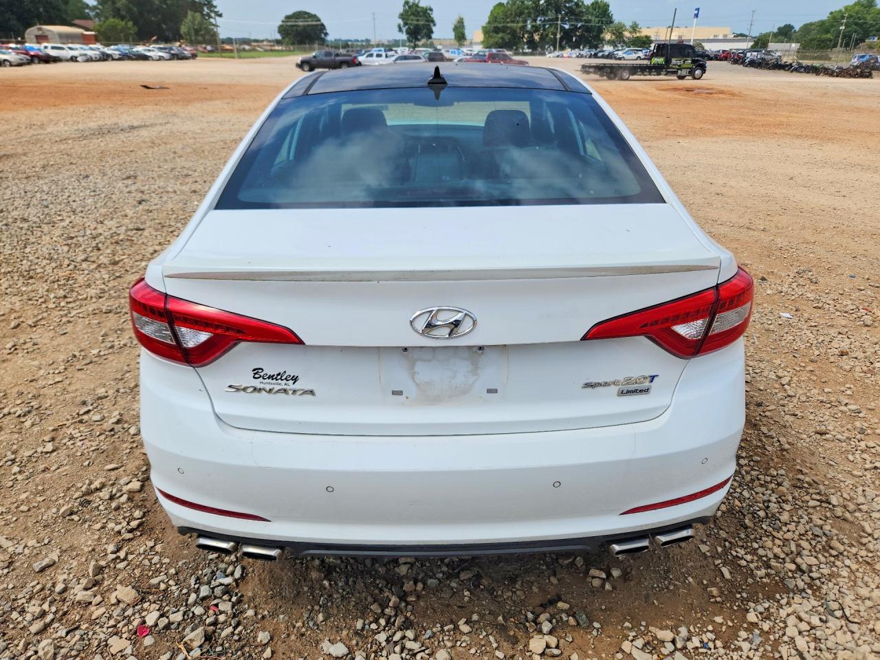 2015 Hyundai Sonata Limited 2.0t White vin: 5NPE34AB7FH115744