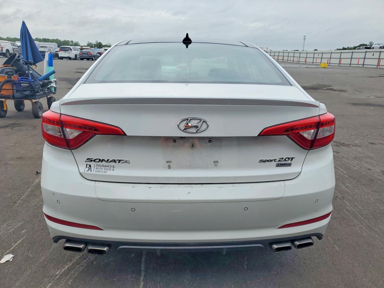 2015 Hyundai Sonata Limited 2.0t White vin: 5NPE34AB7FH125173