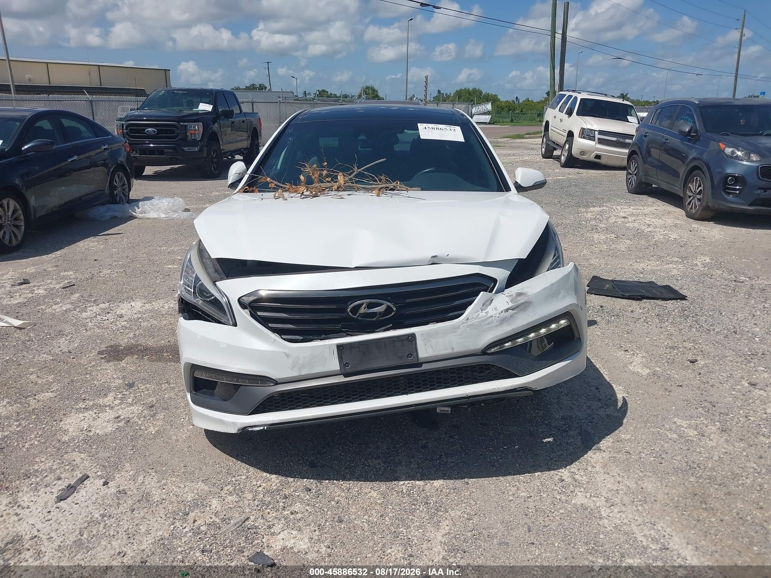 2015 Hyundai Sonata Limited 2.0t White vin: 5NPE34AB8FH134884