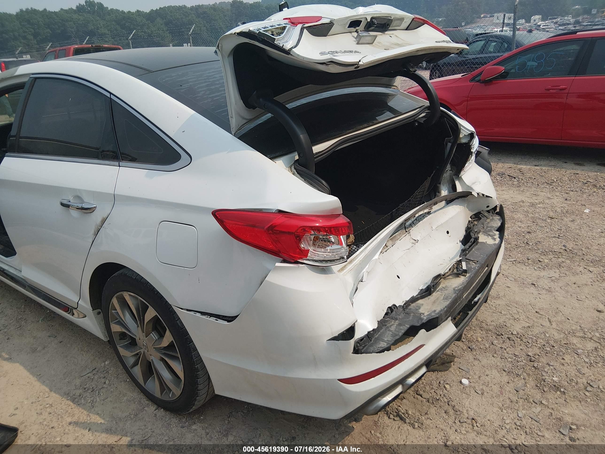 2015 Hyundai Sonata Limited 2.0t White vin: 5NPE34AB9FH251485