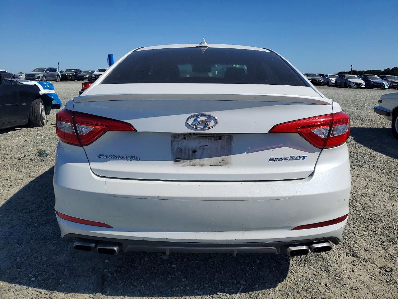 2015 Hyundai Sonata Sport 2.0t White vin: 5NPE34ABXFH083033