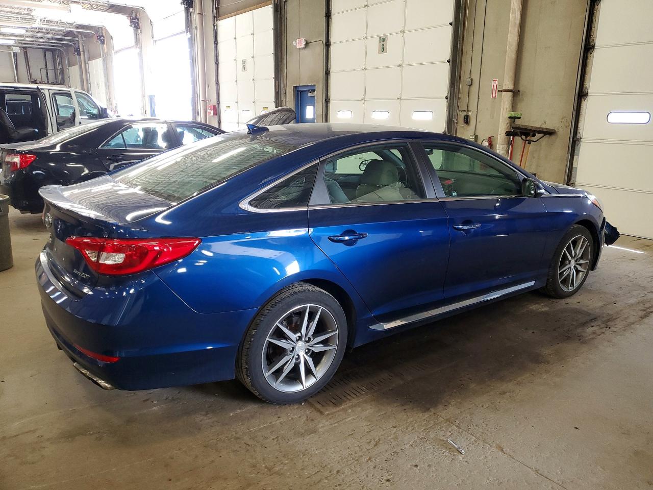 2017 Hyundai Sonata Sport 2.0t Blue vin: 5NPE34ABXHH558604
