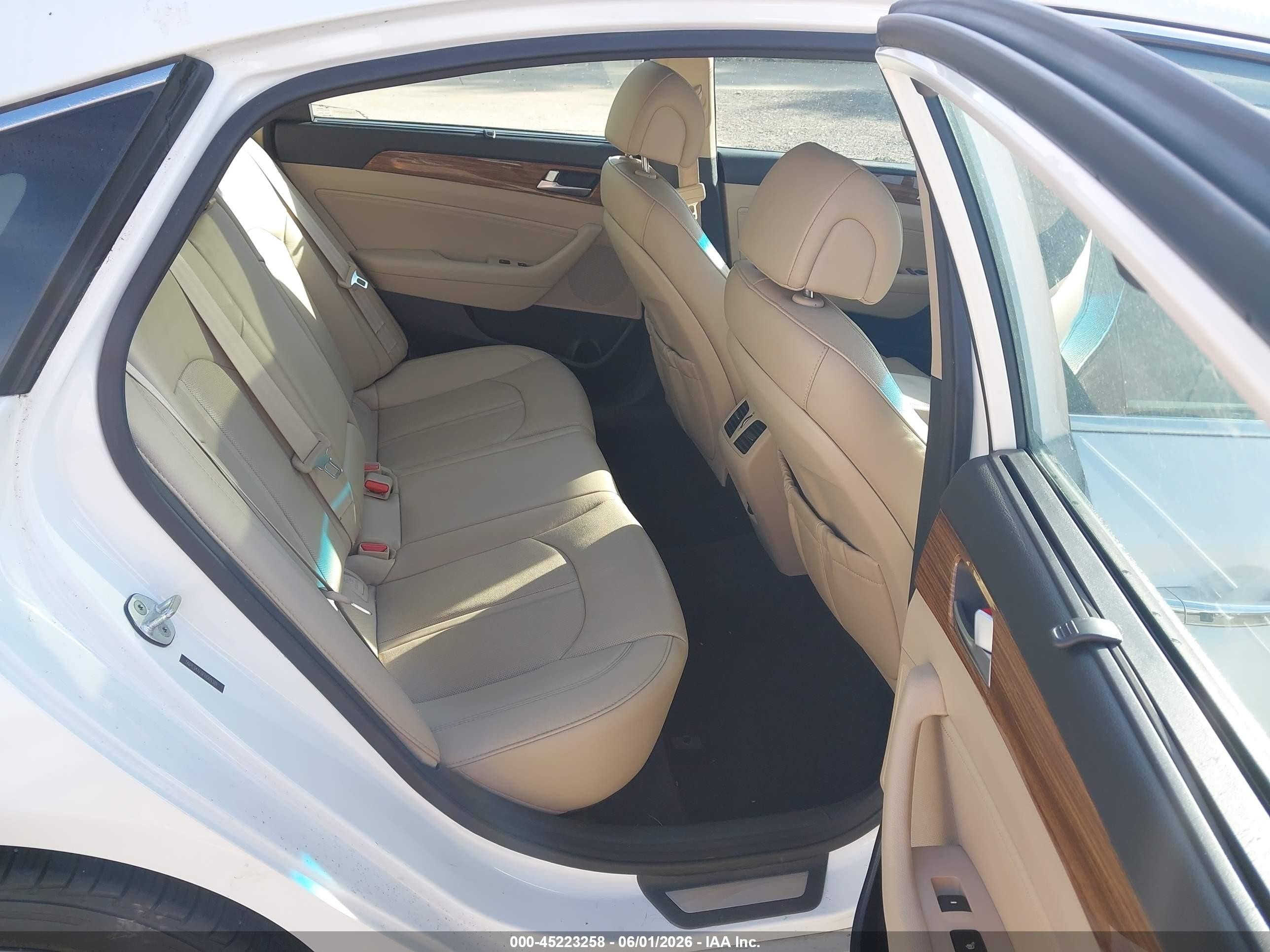 2015 Hyundai Sonata Limited White vin: 5NPE34AF0FH009381