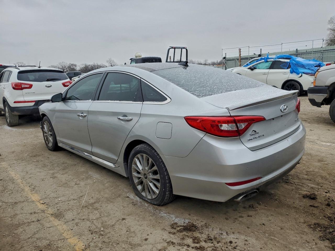 2015 Hyundai Sonata Серебряный vin: 5NPE34AF0FH024057