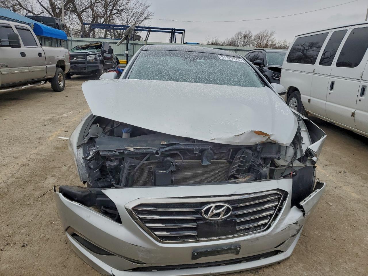 2015 Hyundai Sonata Серебряный vin: 5NPE34AF0FH024057