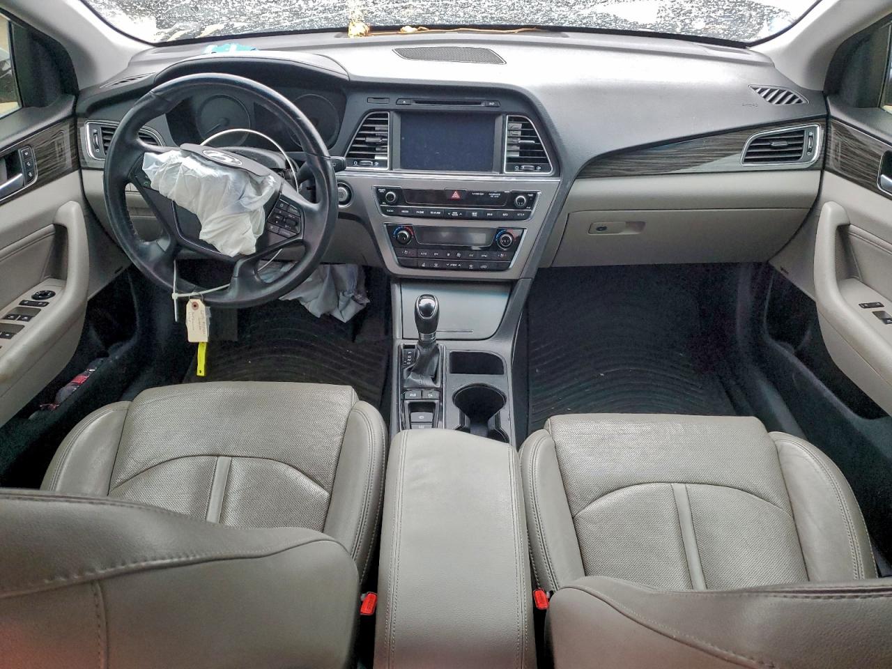 2015 Hyundai Sonata Серебряный vin: 5NPE34AF0FH024057