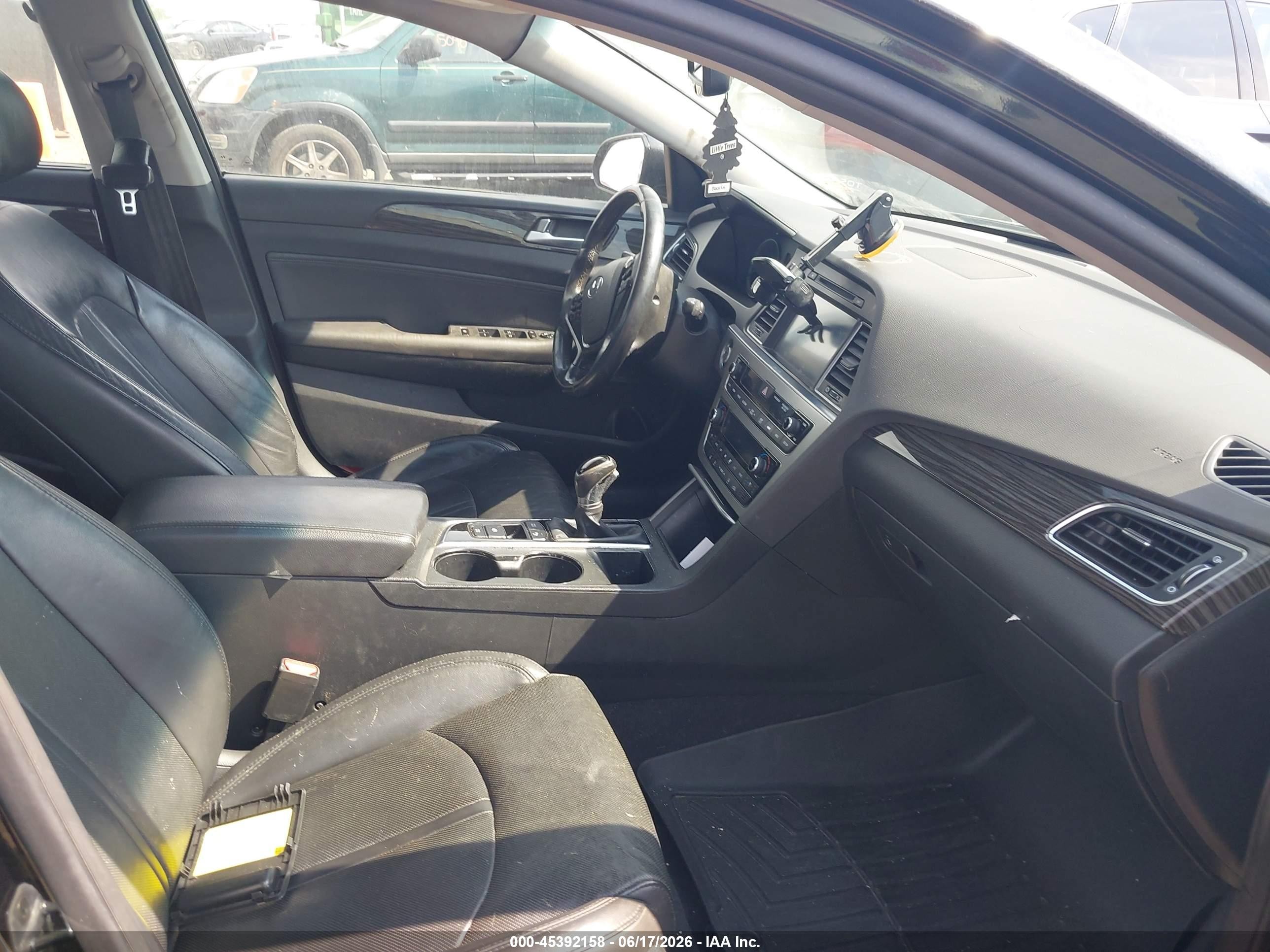 2015 Hyundai Sonata Limited Черный vin: 5NPE34AF0FH026374