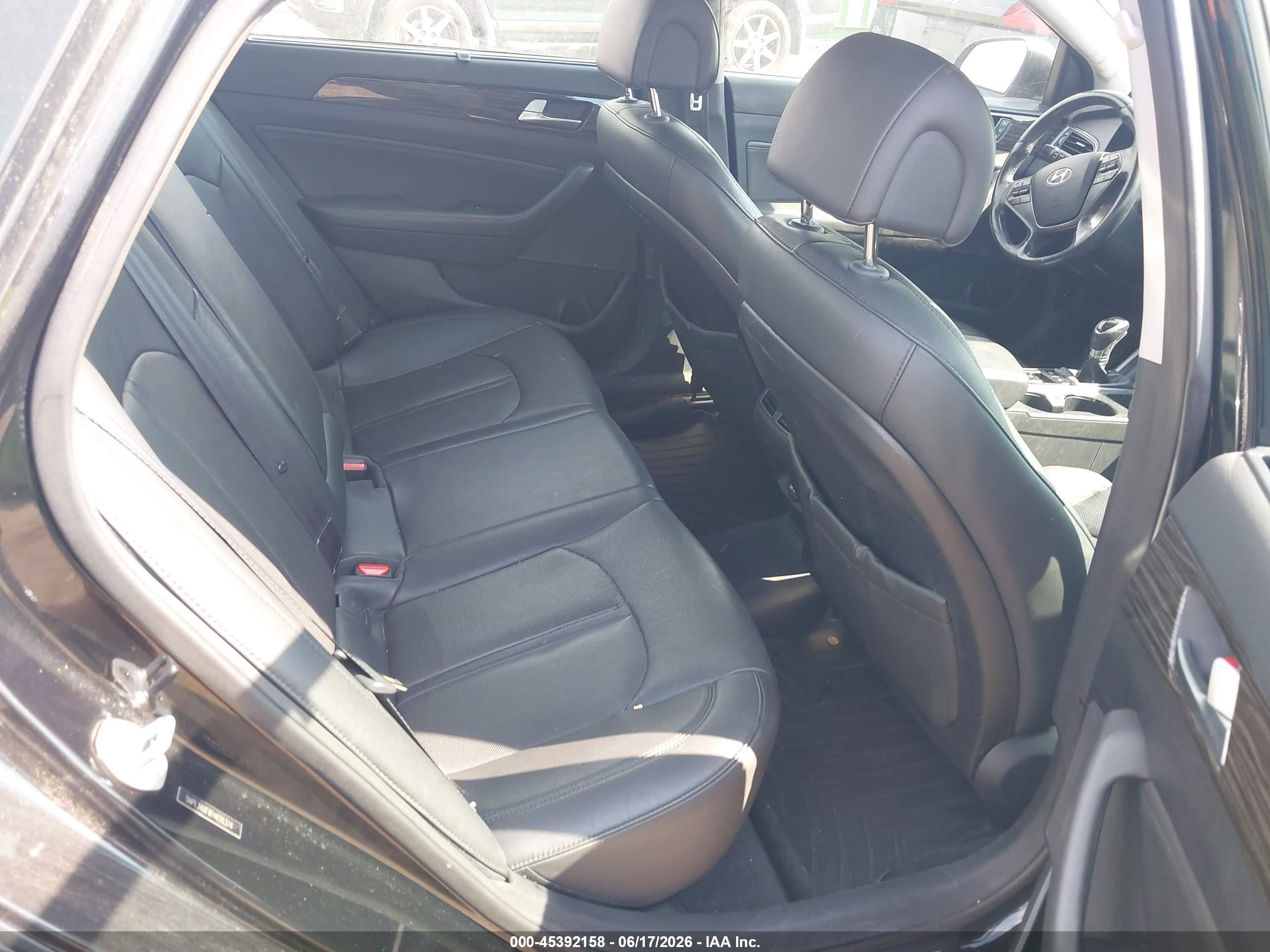 2015 Hyundai Sonata Limited Черный vin: 5NPE34AF0FH026374