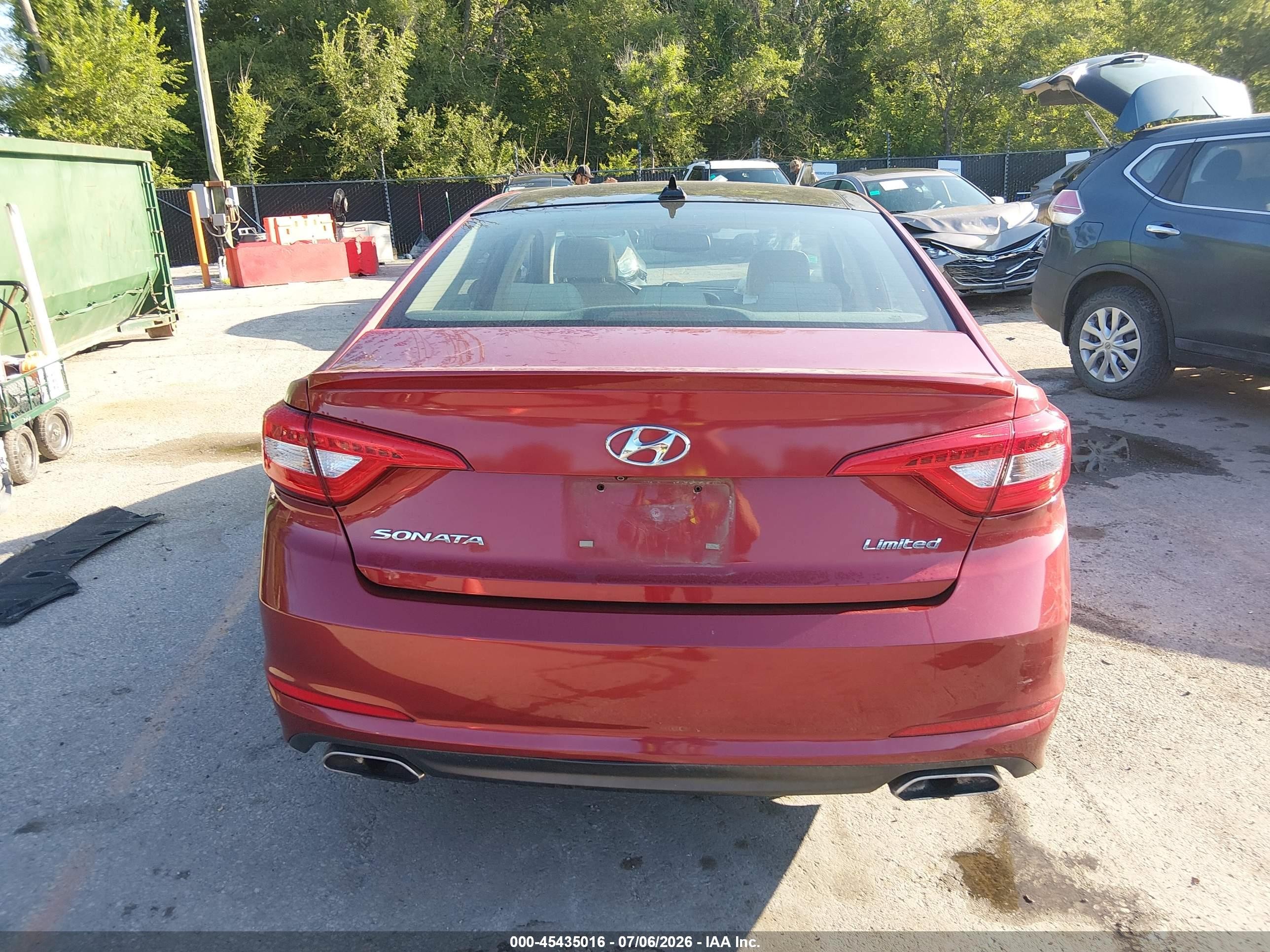 2015 Hyundai Sonata Limited Red vin: 5NPE34AF0FH028612