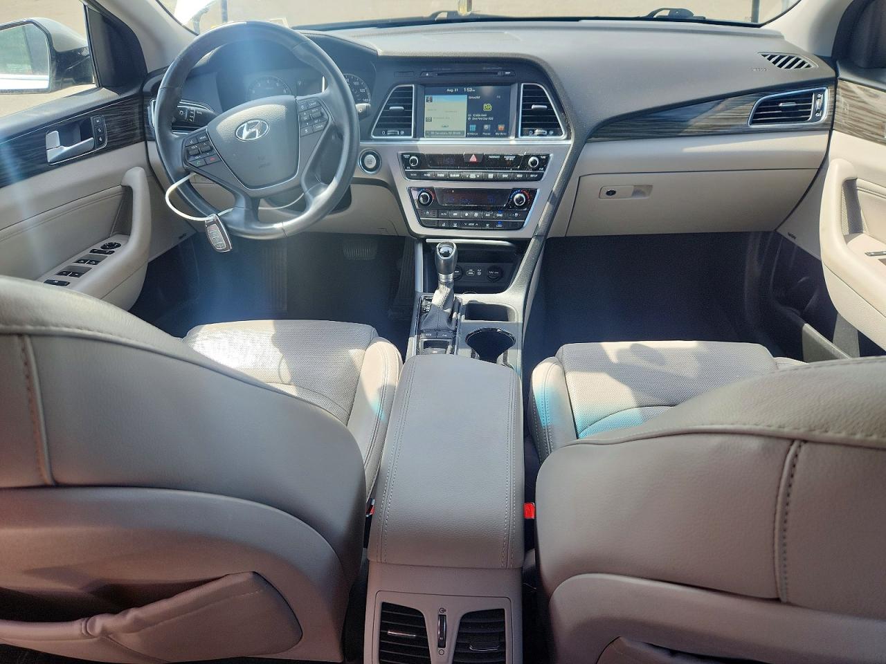 2015 Hyundai Sonata Limited Серебряный vin: 5NPE34AF0FH035799