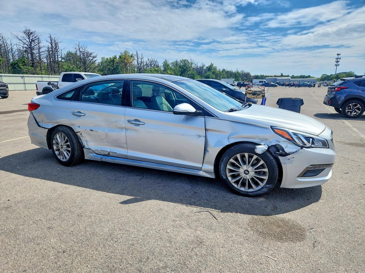 2015 Hyundai Sonata Limited Серебряный vin: 5NPE34AF0FH035799