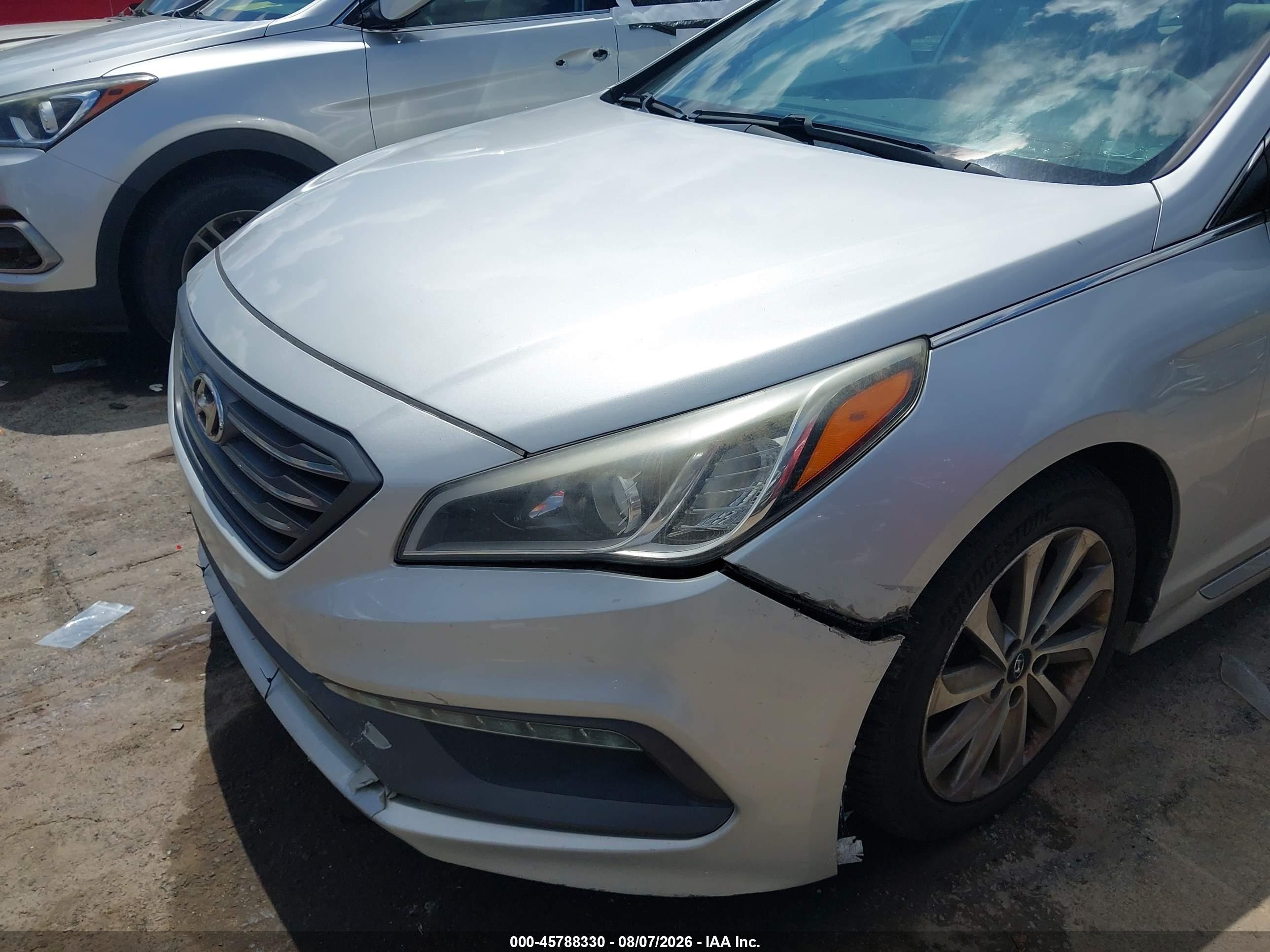 2015 Hyundai Sonata Sport Silver vin: 5NPE34AF0FH077082