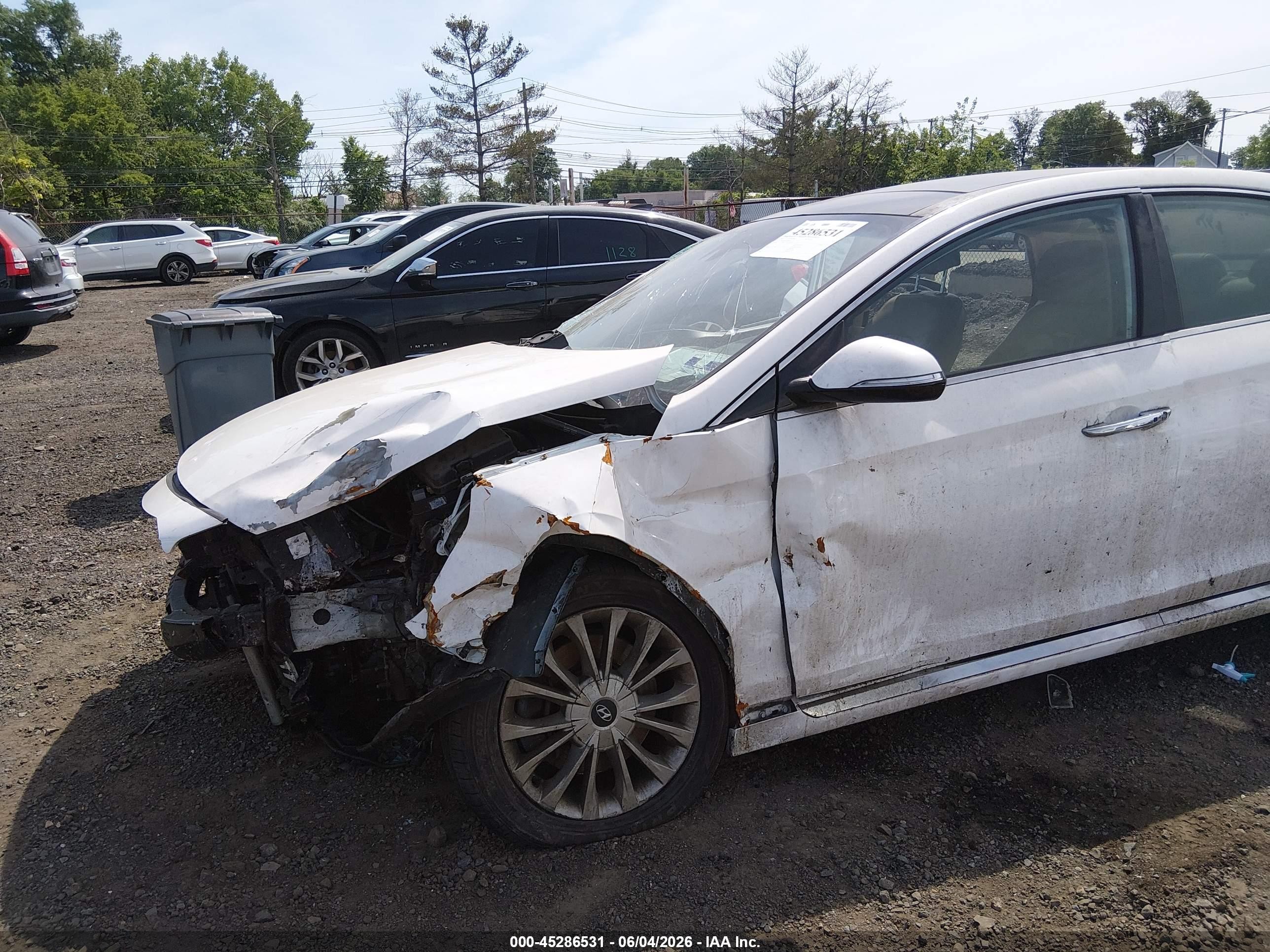 2015 Hyundai Sonata Limited White vin: 5NPE34AF0FH089572