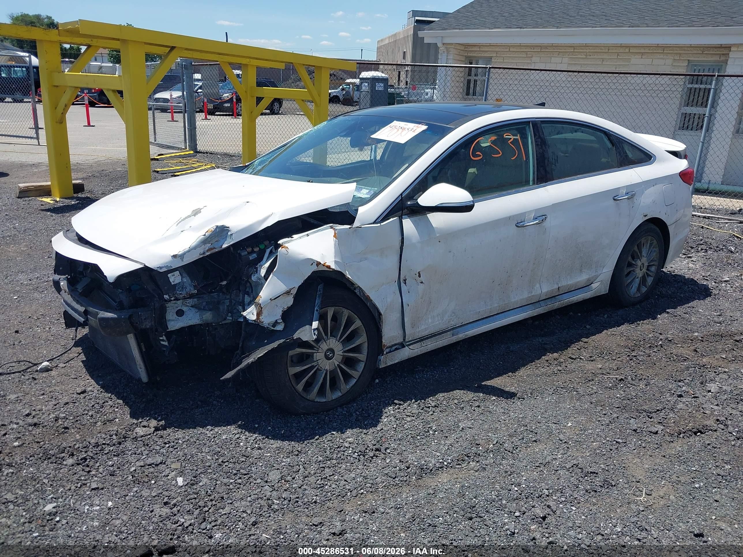 2015 Hyundai Sonata Limited White vin: 5NPE34AF0FH089572