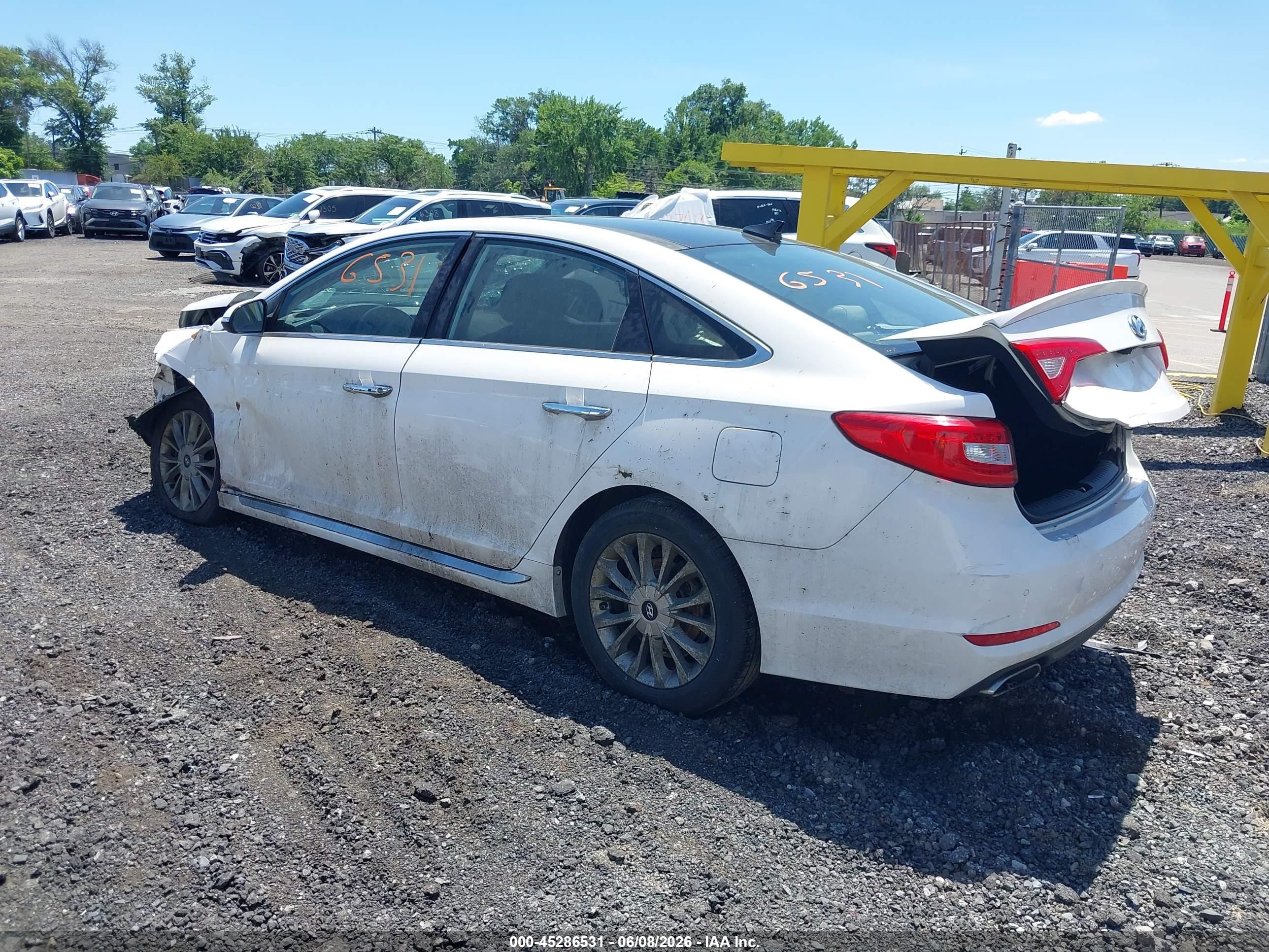 2015 Hyundai Sonata Limited White vin: 5NPE34AF0FH089572