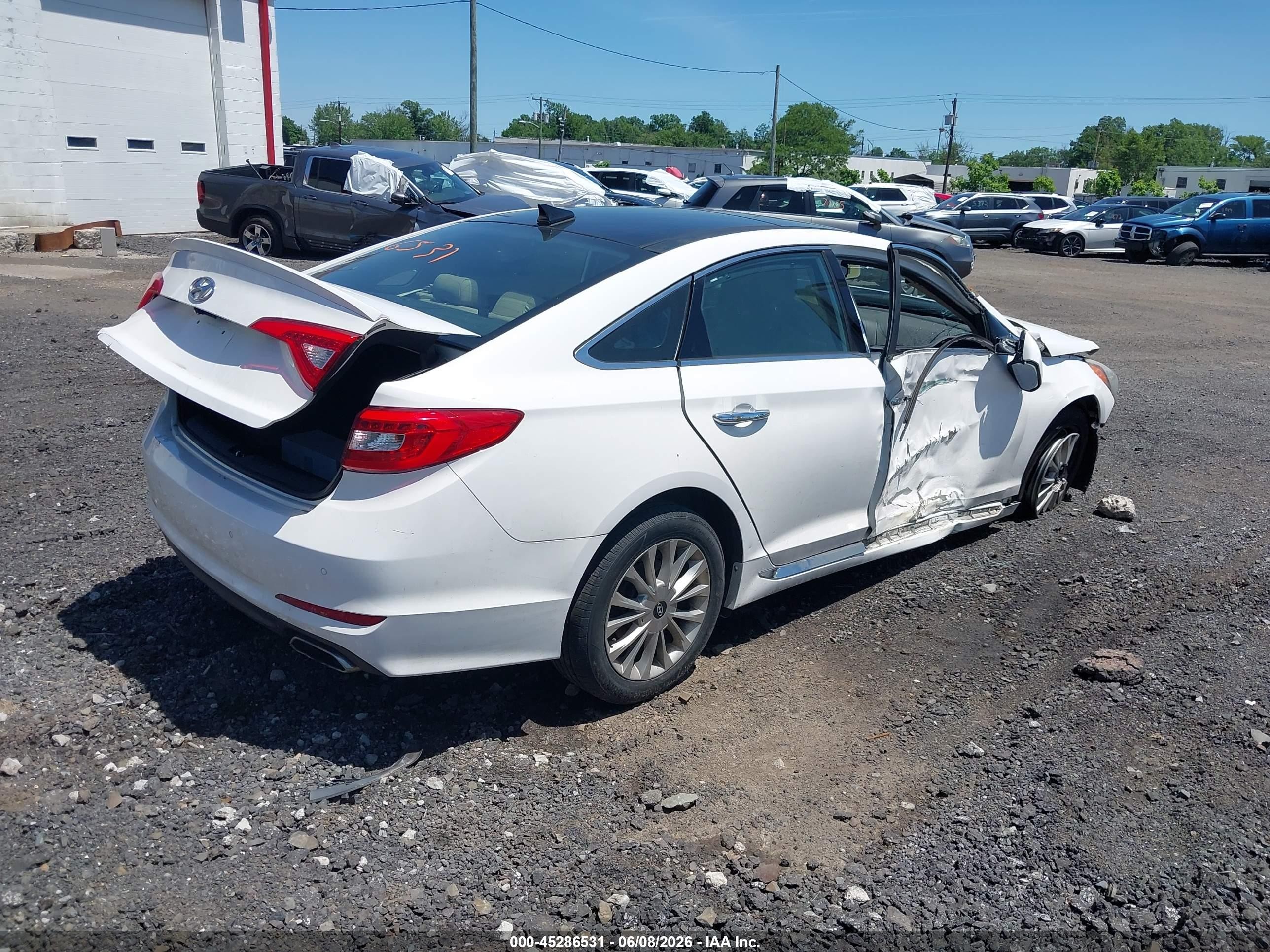 2015 Hyundai Sonata Limited White vin: 5NPE34AF0FH089572