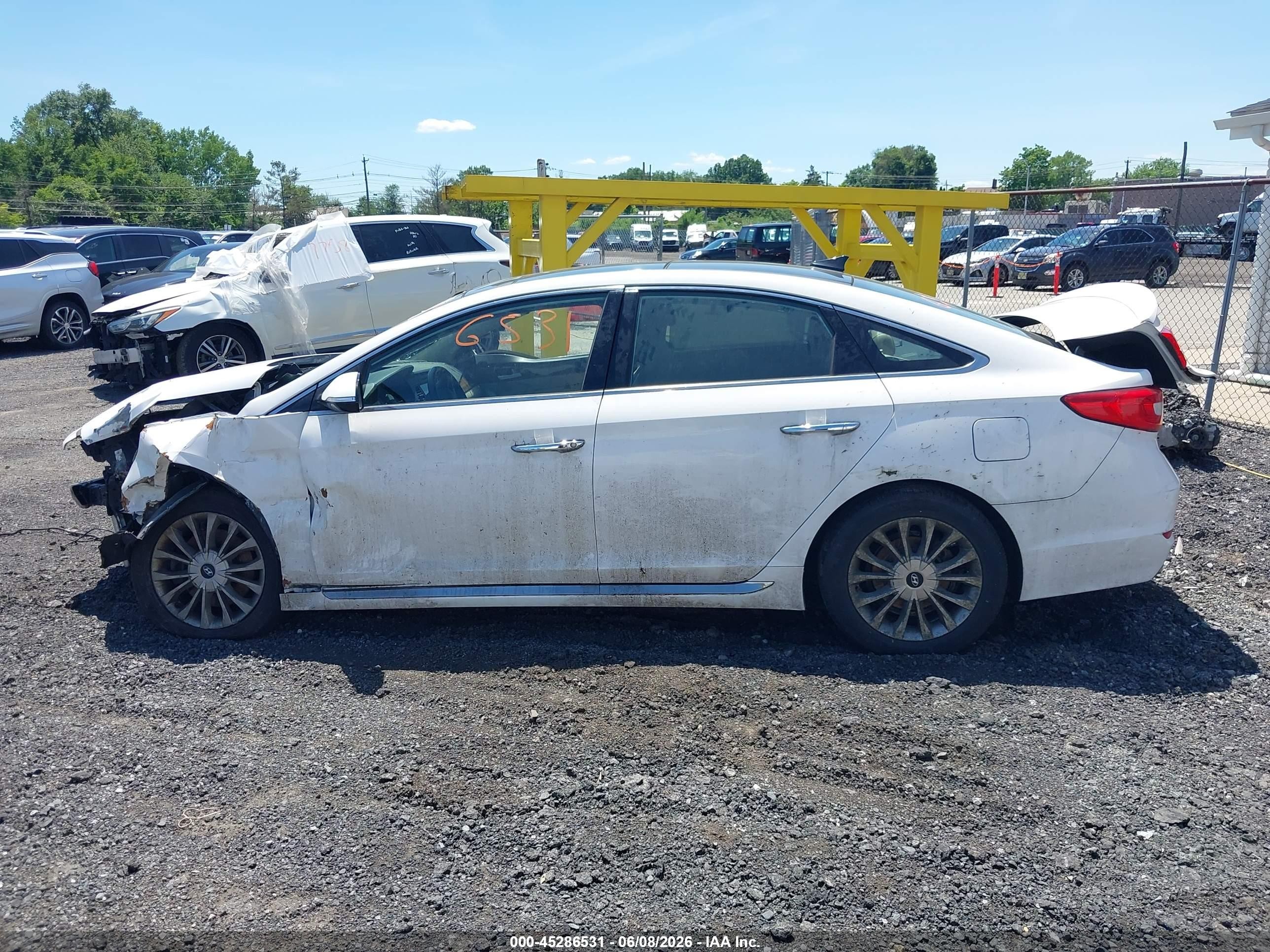 2015 Hyundai Sonata Limited White vin: 5NPE34AF0FH089572