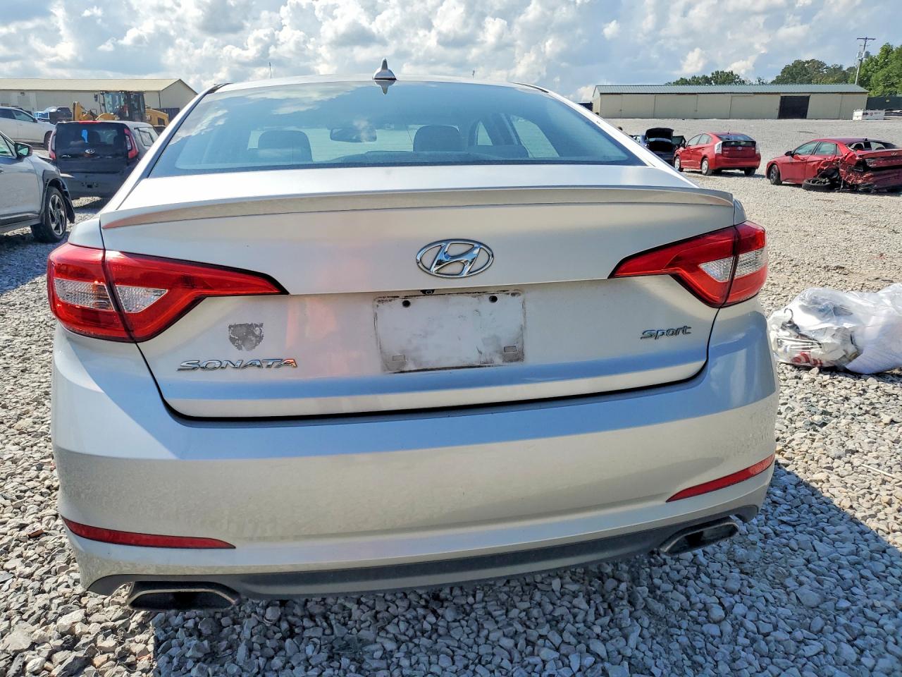 2015 Hyundai Sonata Sport Silver vin: 5NPE34AF0FH089877