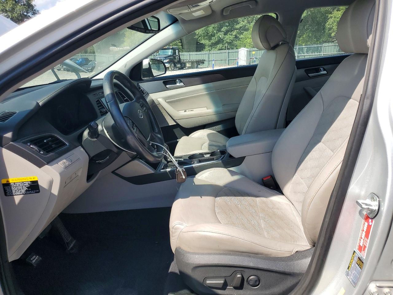 2015 Hyundai Sonata Sport Silver vin: 5NPE34AF0FH089877