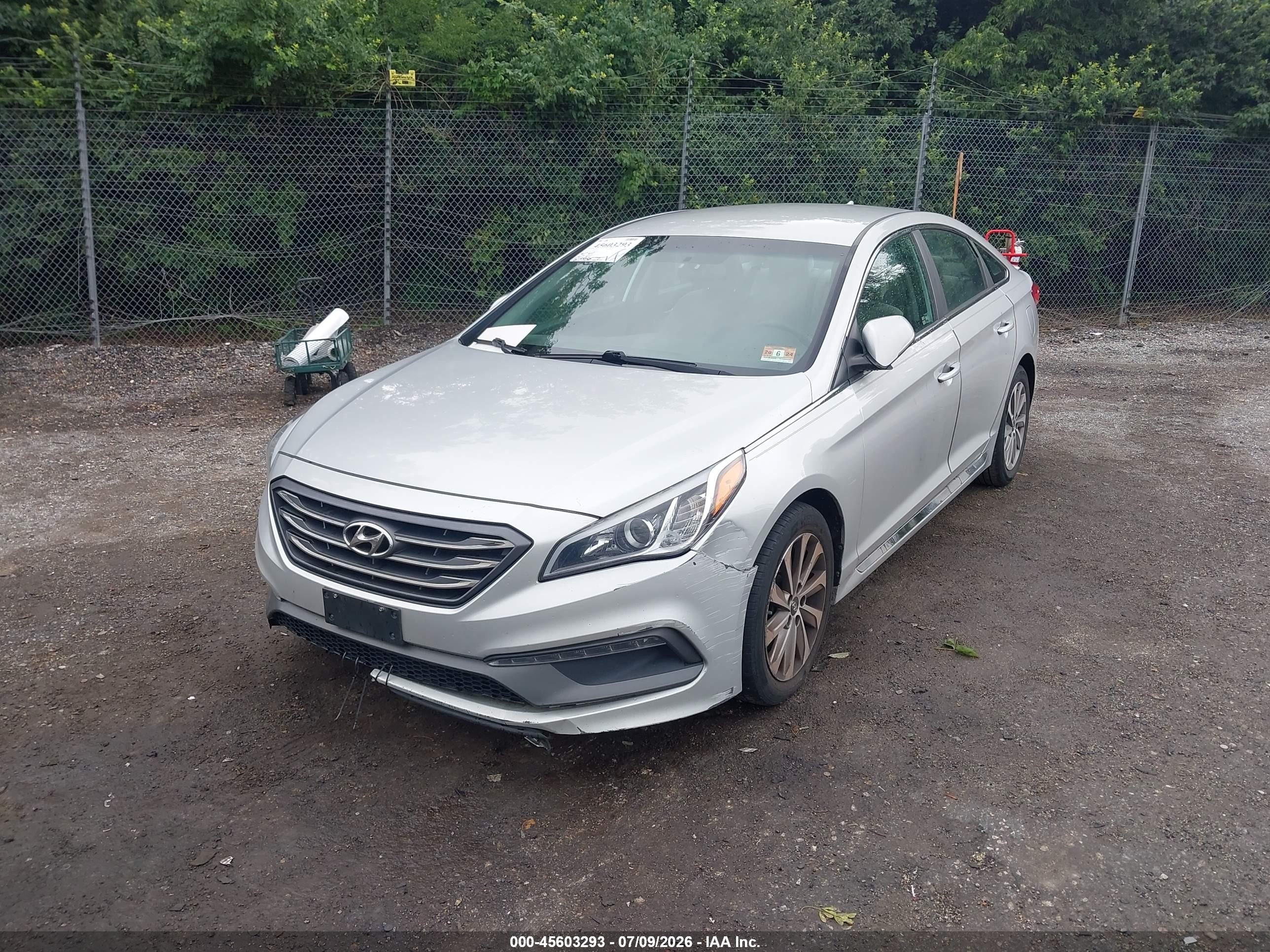 2015 Hyundai Sonata Sport Silver vin: 5NPE34AF0FH089880