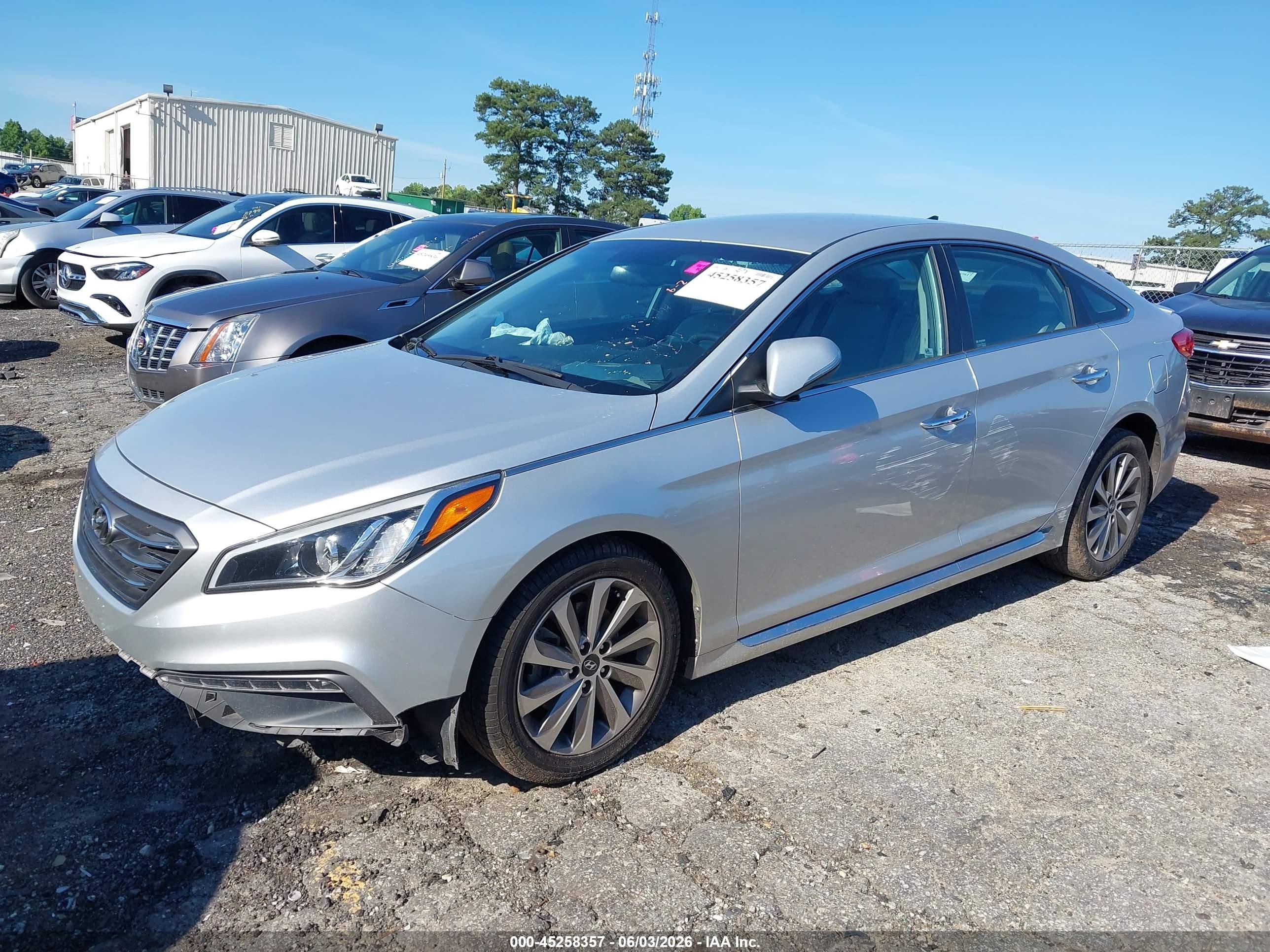 2015 Hyundai Sonata Sport Silver vin: 5NPE34AF0FH100943