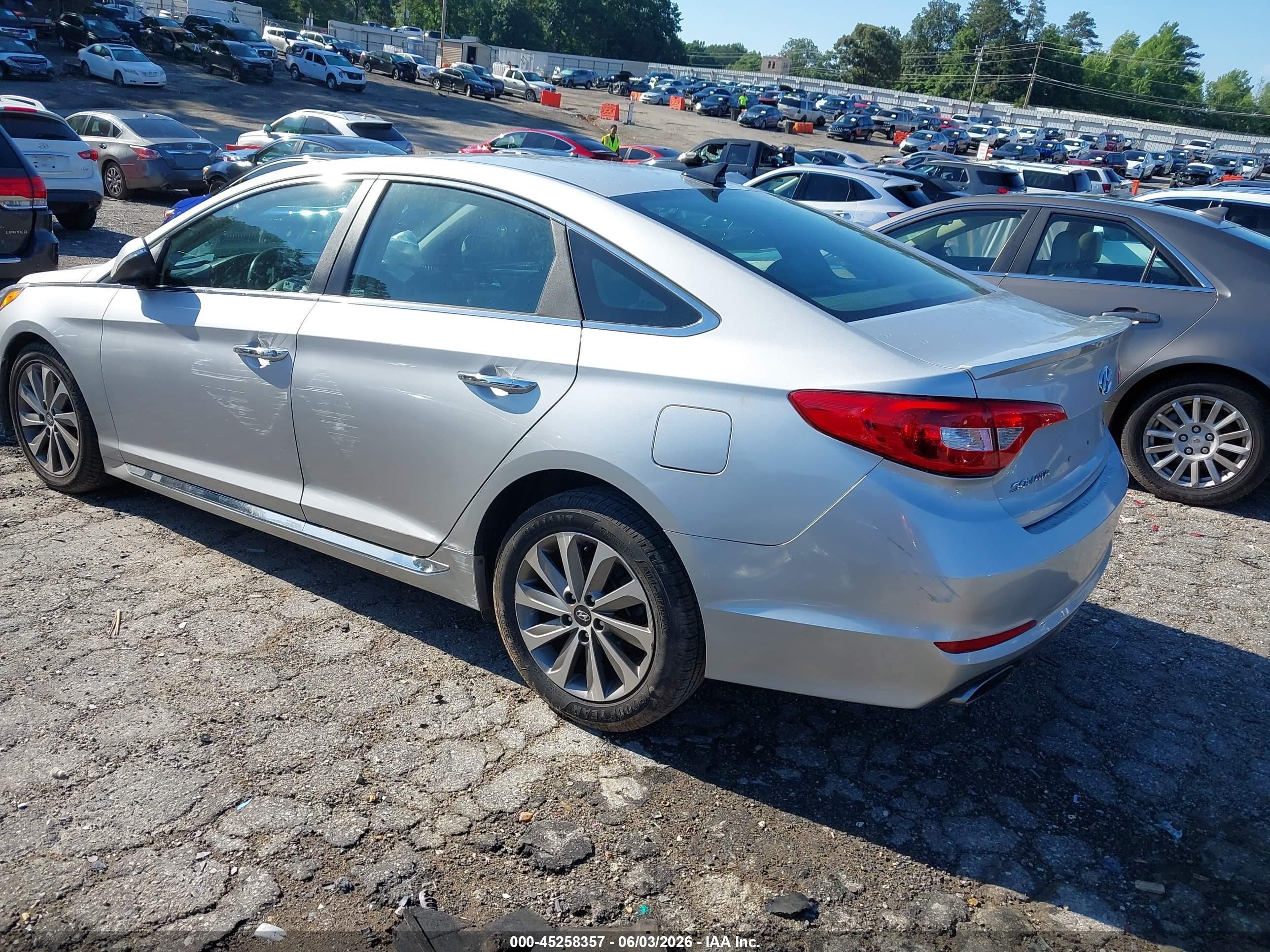 2015 Hyundai Sonata Sport Silver vin: 5NPE34AF0FH100943