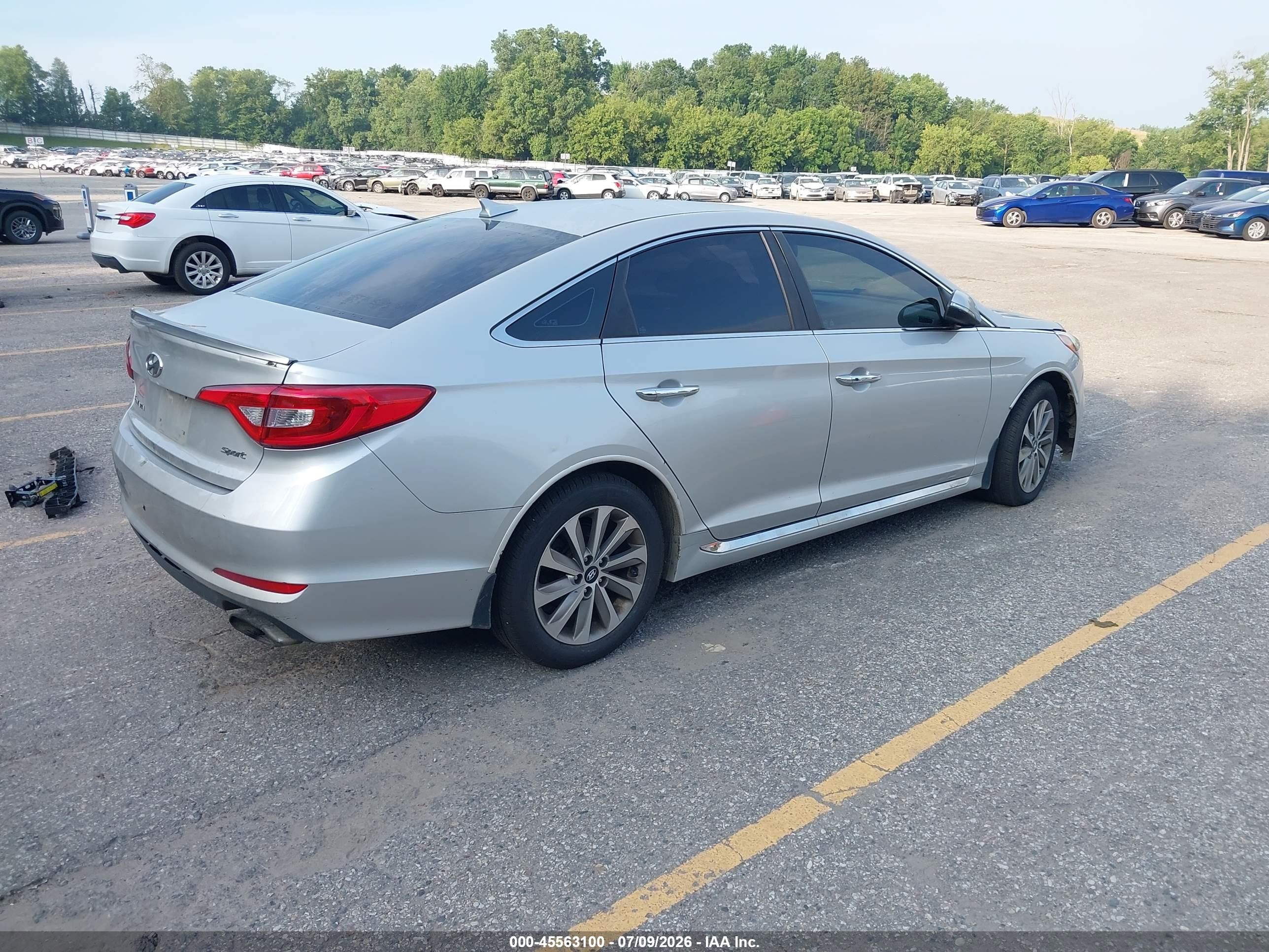 2015 Hyundai Sonata Sport Silver vin: 5NPE34AF0FH119024