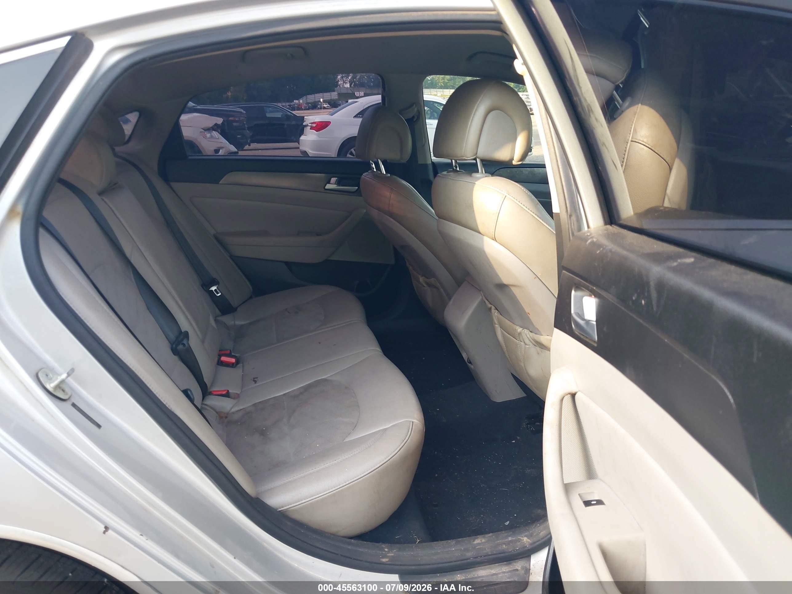 2015 Hyundai Sonata Sport Silver vin: 5NPE34AF0FH119024