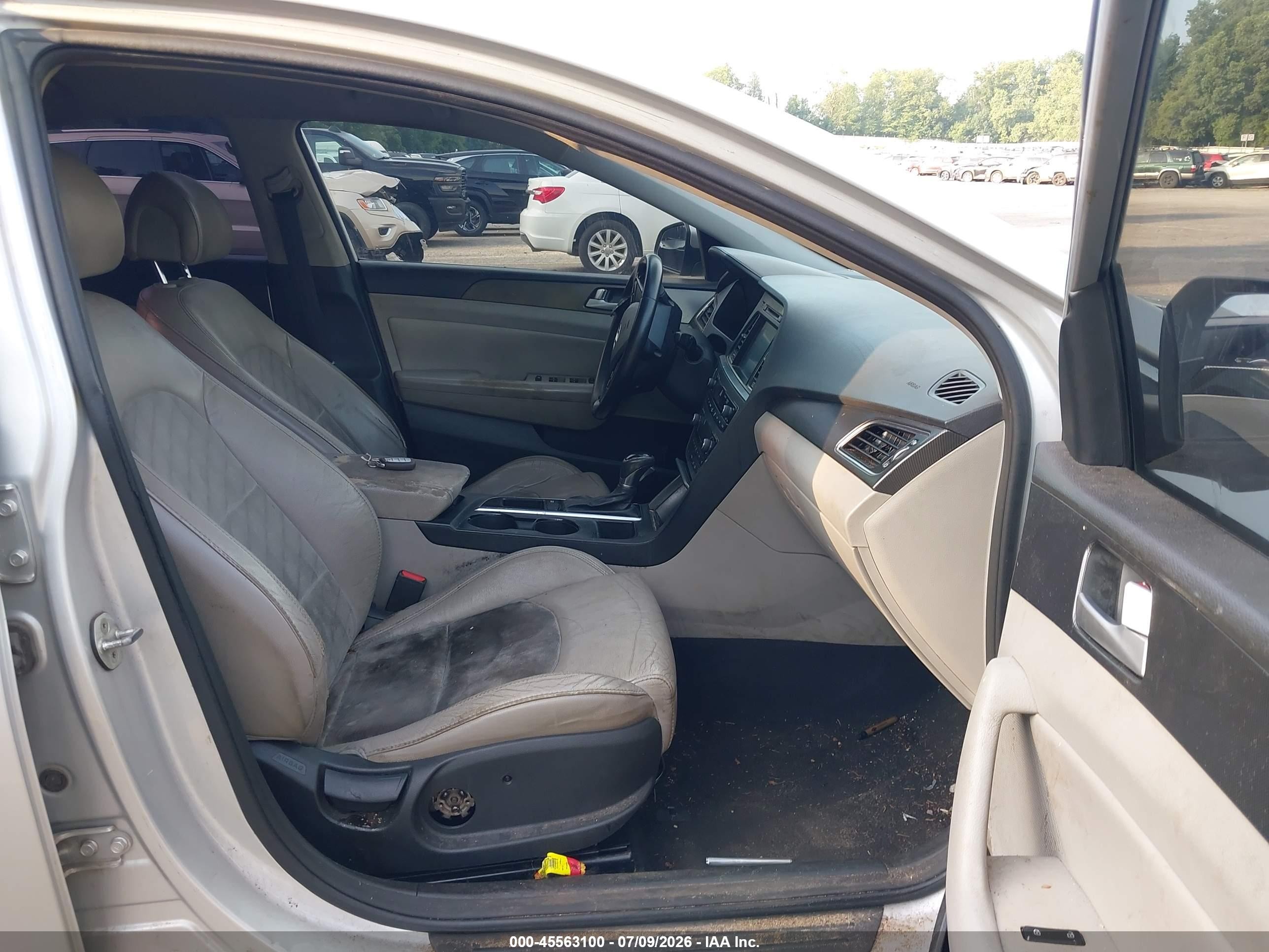 2015 Hyundai Sonata Sport Silver vin: 5NPE34AF0FH119024