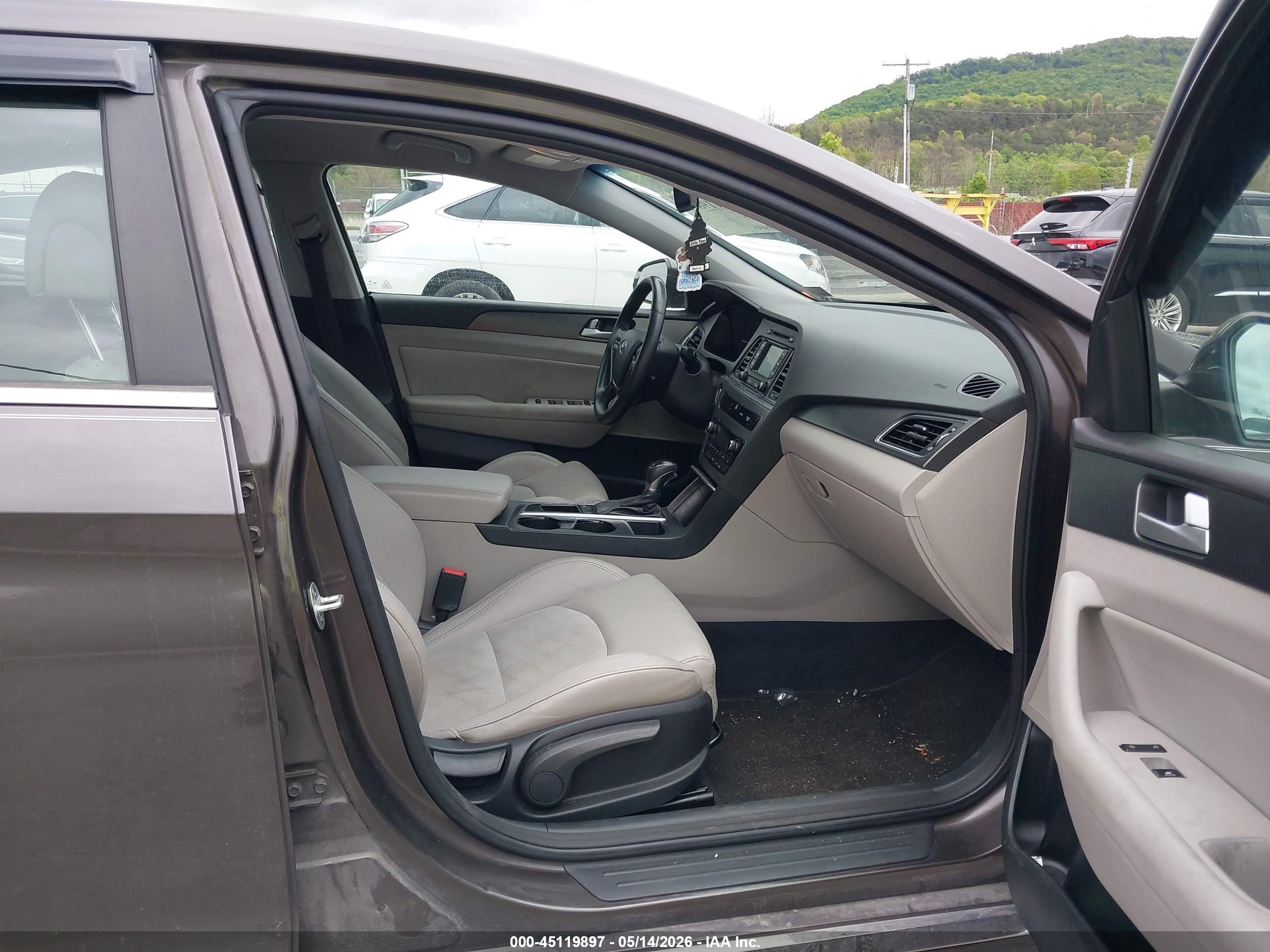 2015 Hyundai Sonata Sport Dark Brown vin: 5NPE34AF0FH120173