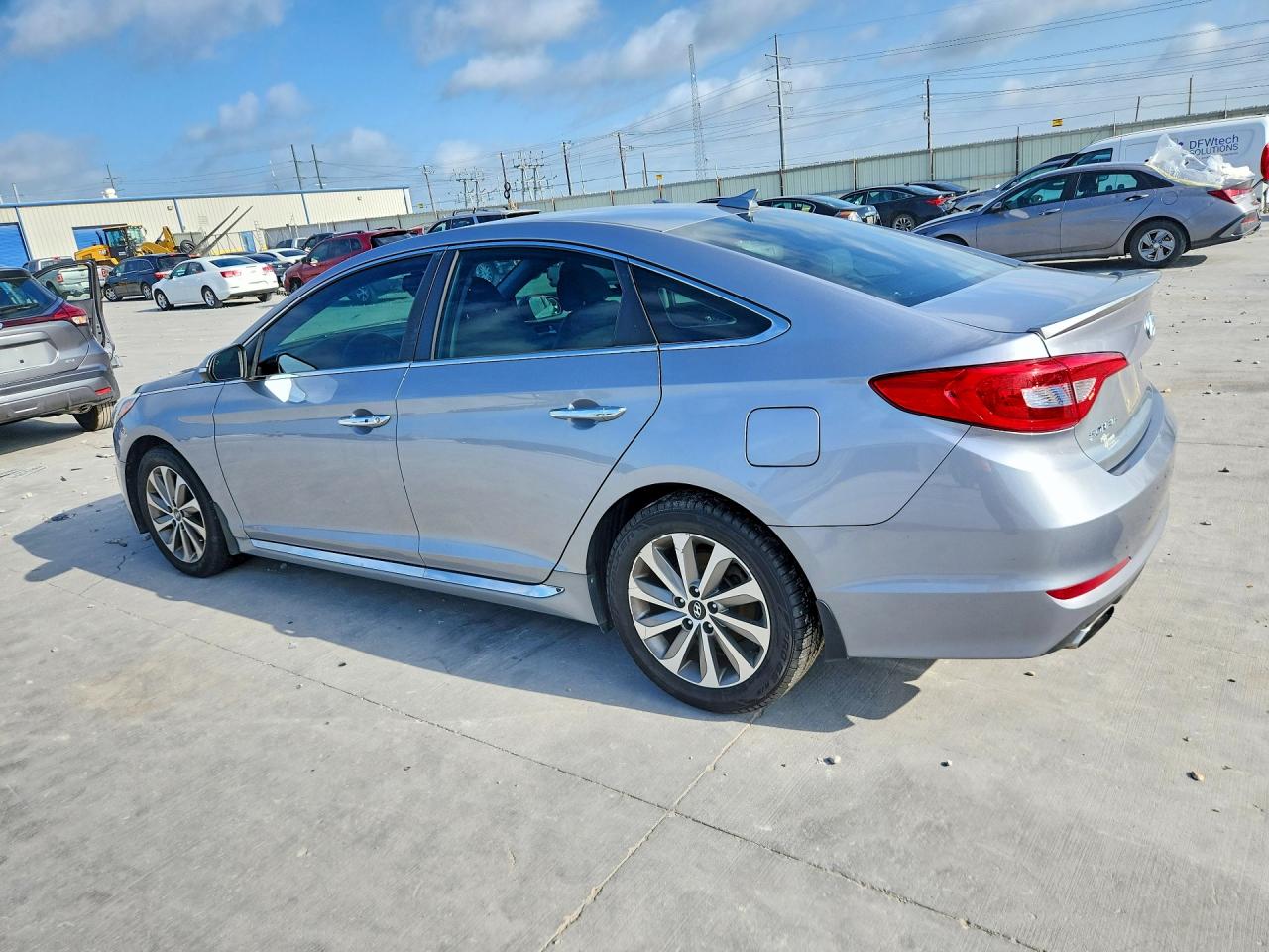 2015 Hyundai Sonata Sport Silver vin: 5NPE34AF0FH151133