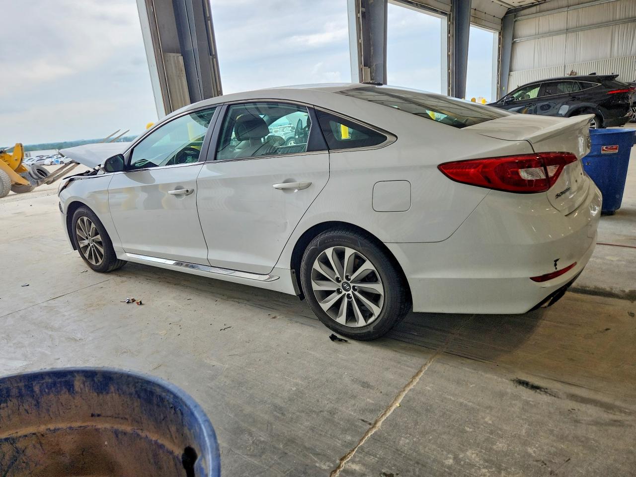 2015 Hyundai Sonata Sport White vin: 5NPE34AF0FH163539