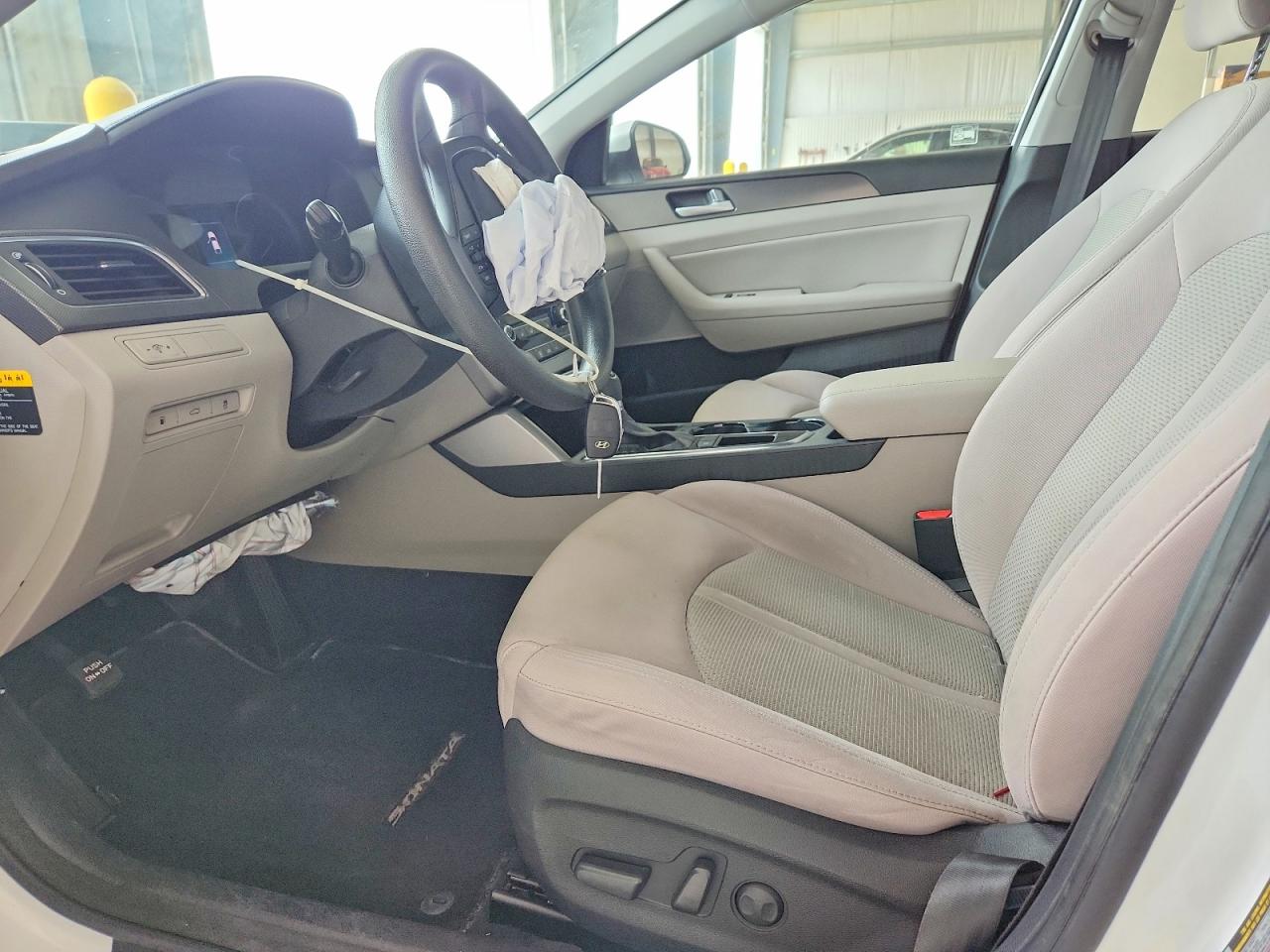 2015 Hyundai Sonata Sport White vin: 5NPE34AF0FH163539