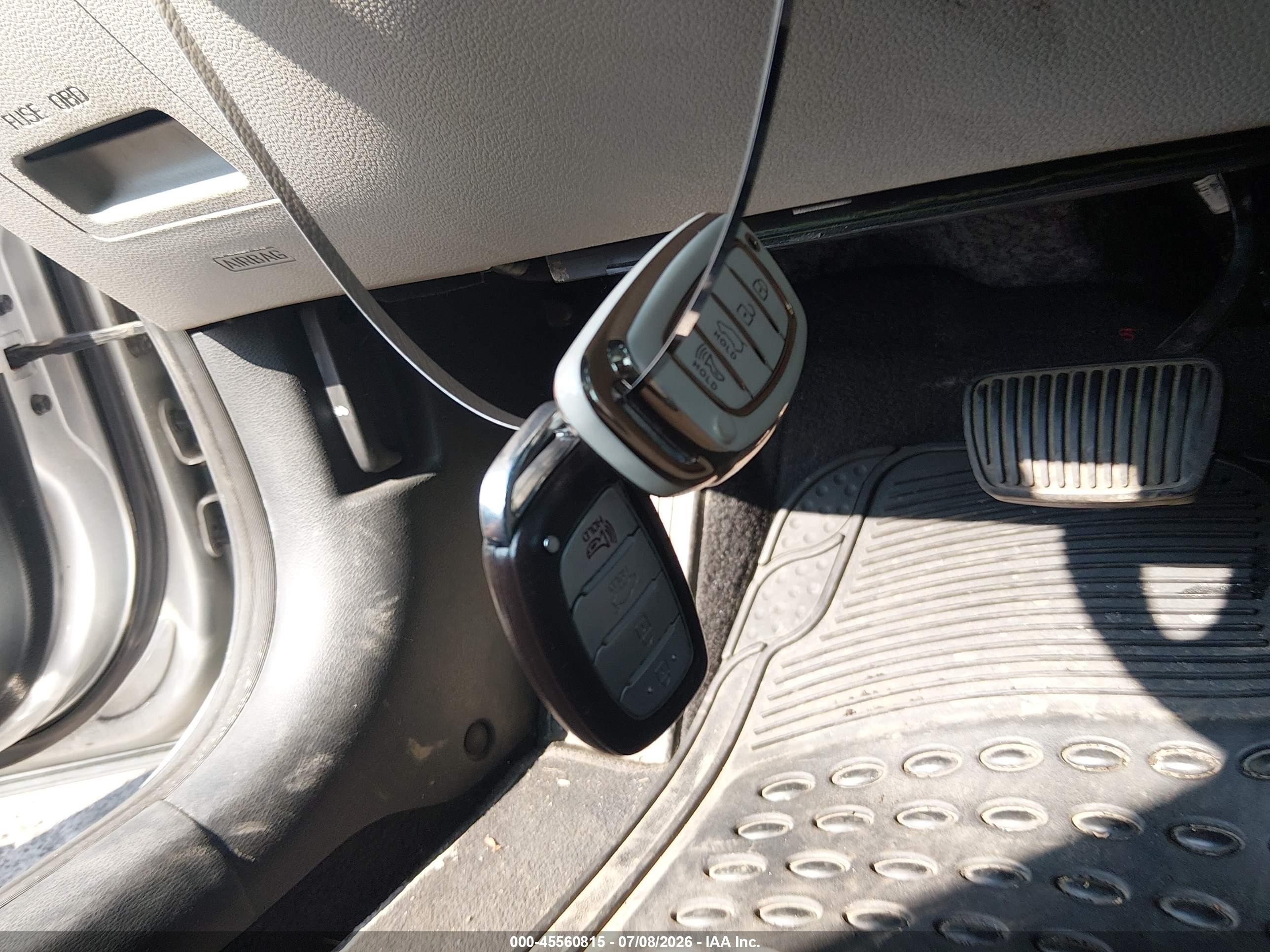2015 Hyundai Sonata Limited Серебряный vin: 5NPE34AF0FH186156