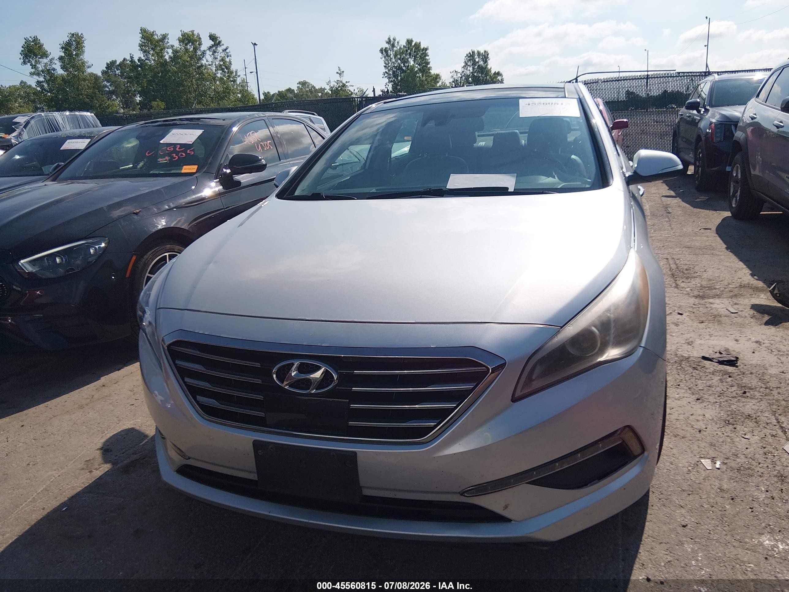 2015 Hyundai Sonata Limited Серебряный vin: 5NPE34AF0FH186156
