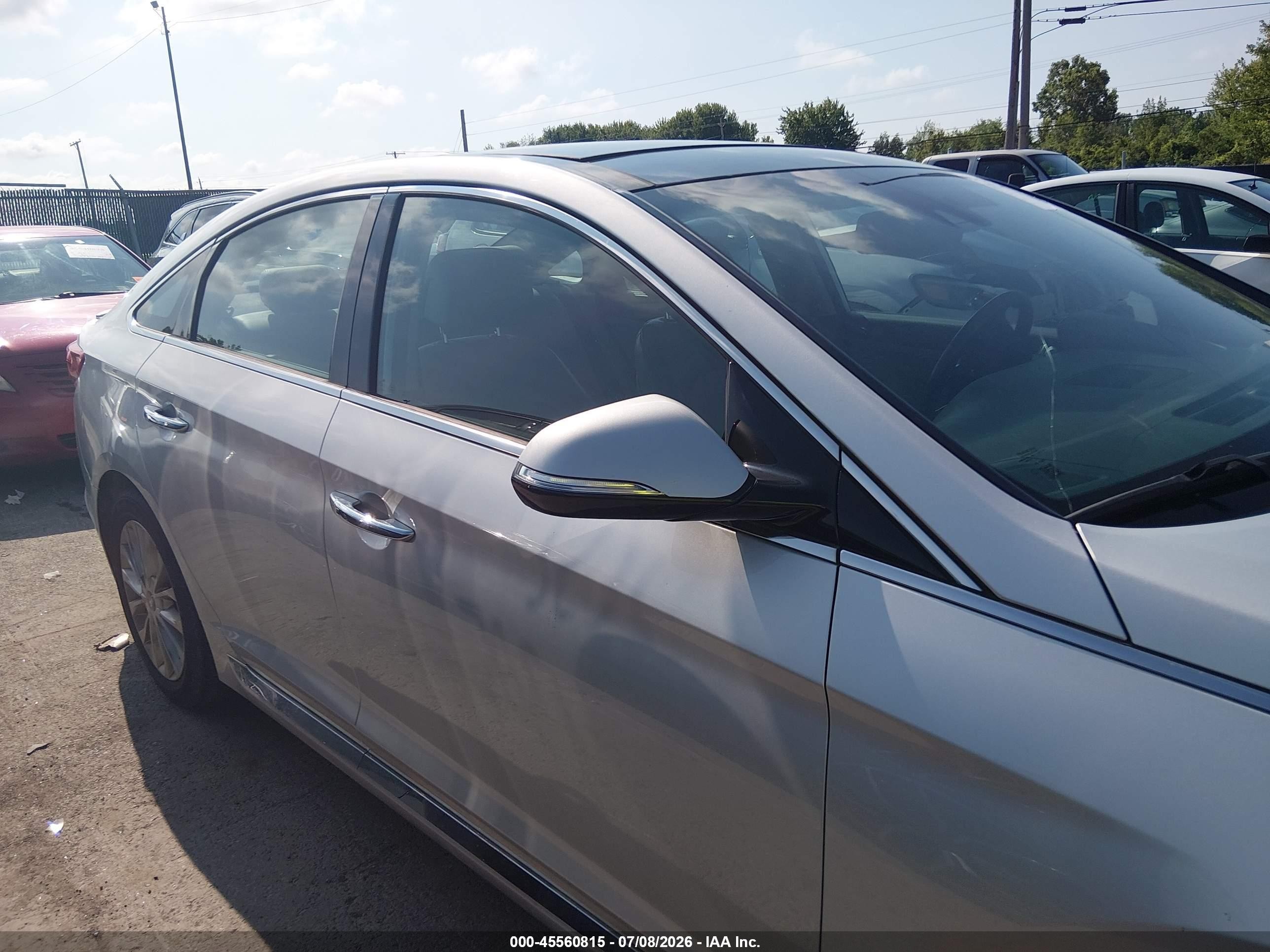 2015 Hyundai Sonata Limited Серебряный vin: 5NPE34AF0FH186156