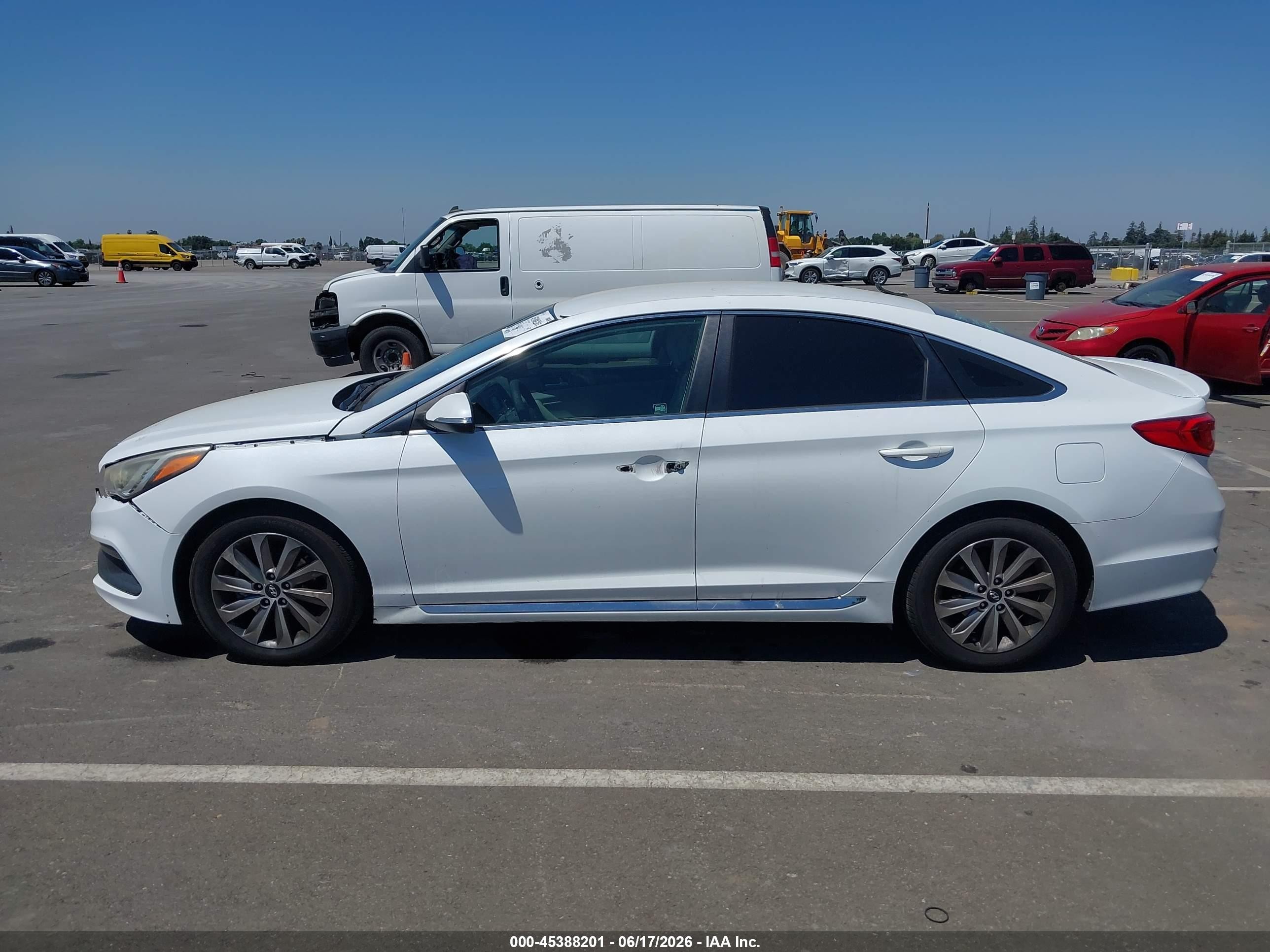 2015 Hyundai Sonata Sport White vin: 5NPE34AF0FH232763