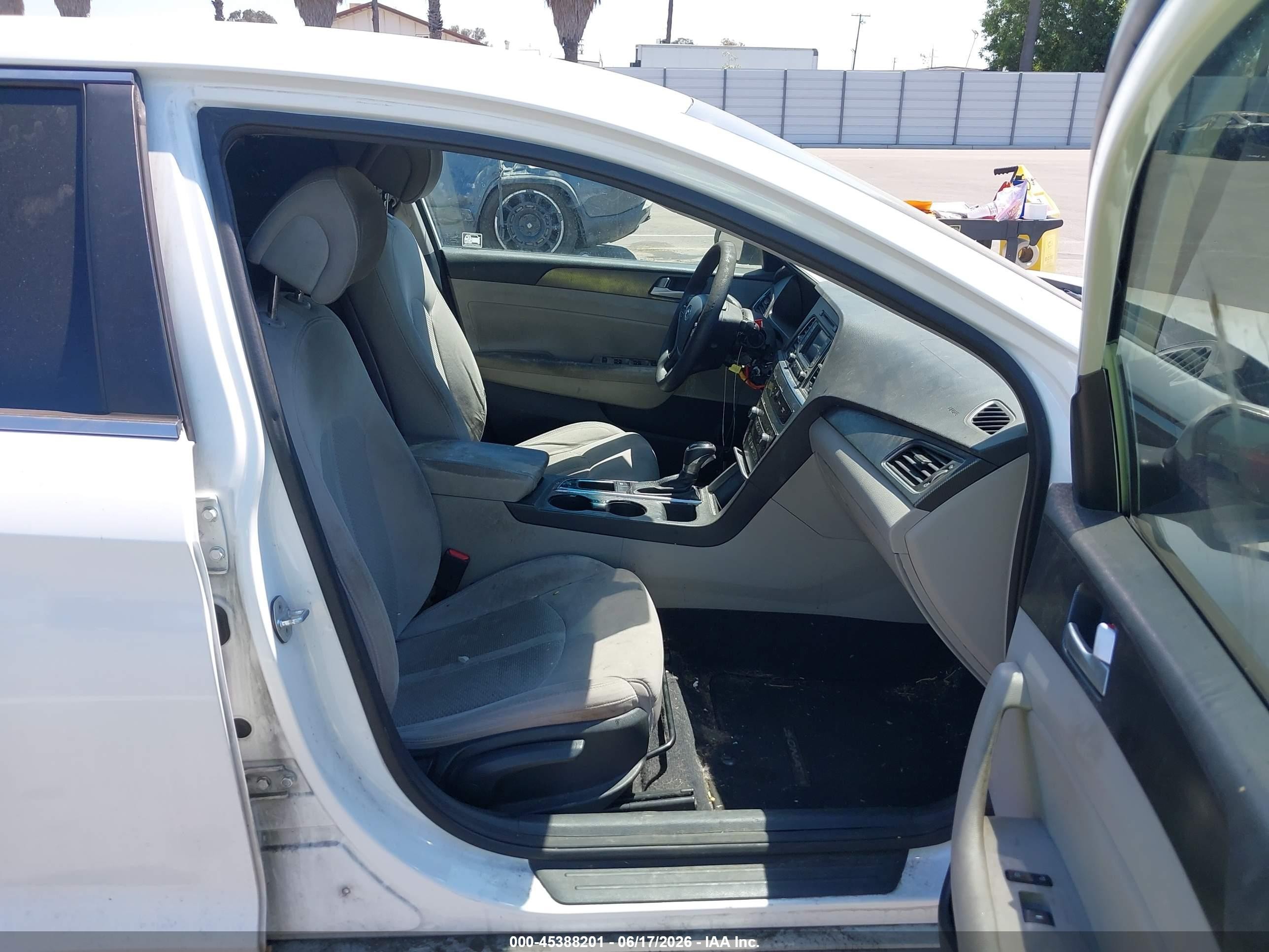 2015 Hyundai Sonata Sport White vin: 5NPE34AF0FH232763