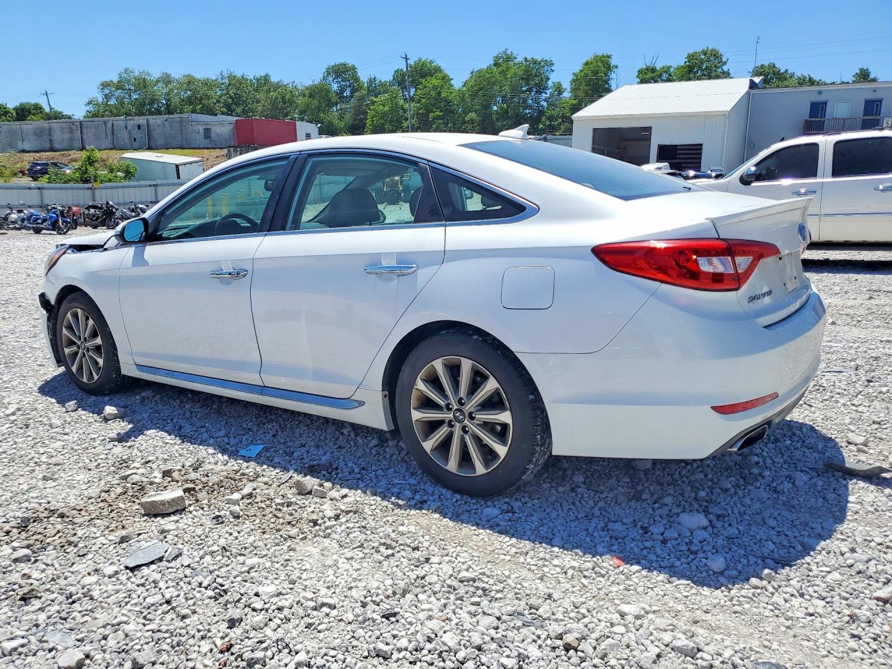 2016 Hyundai Sonata White vin: 5NPE34AF0GH418790