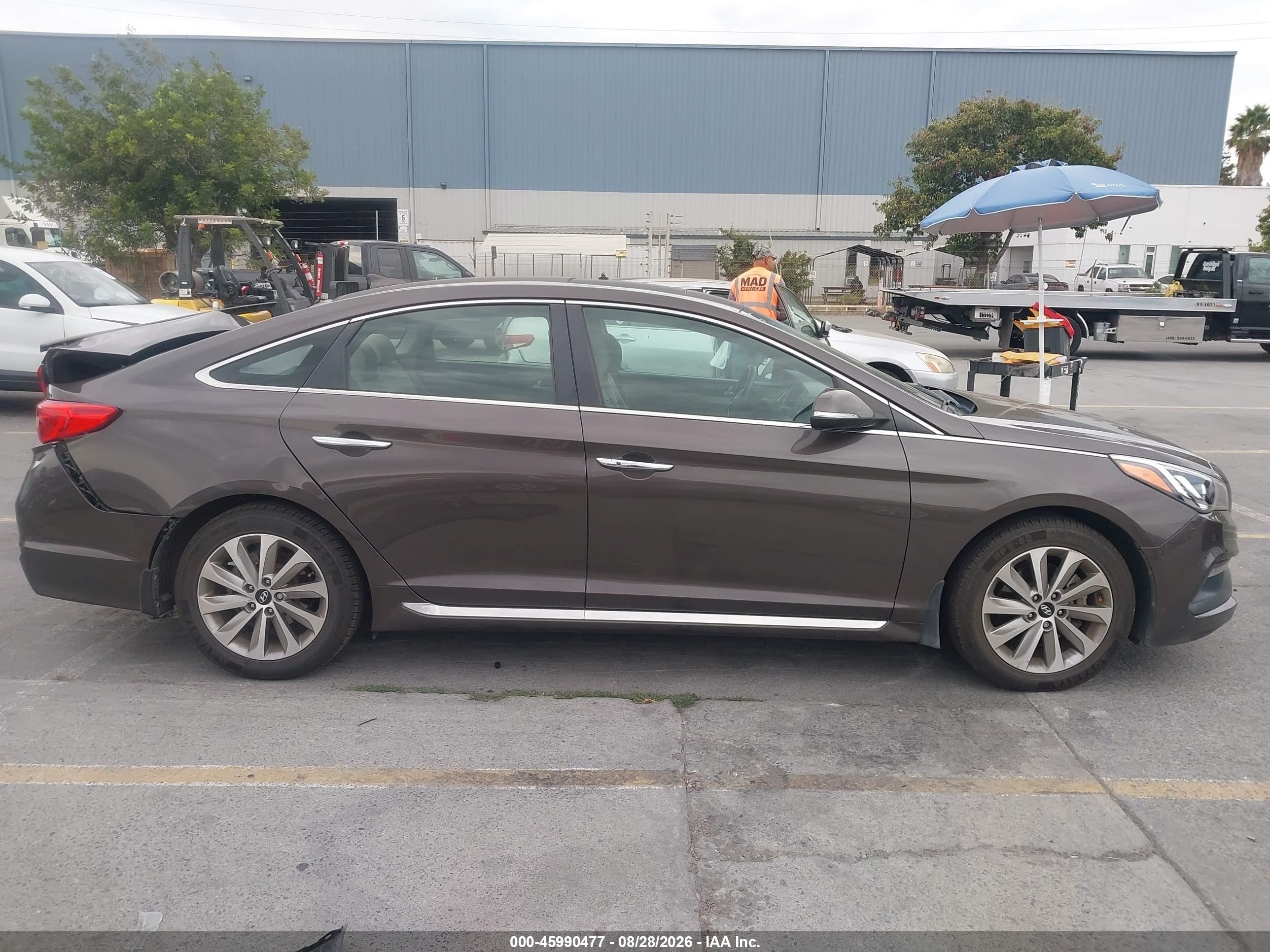 2017 Hyundai Sonata Sport Dark Brown vin: 5NPE34AF0HH460720