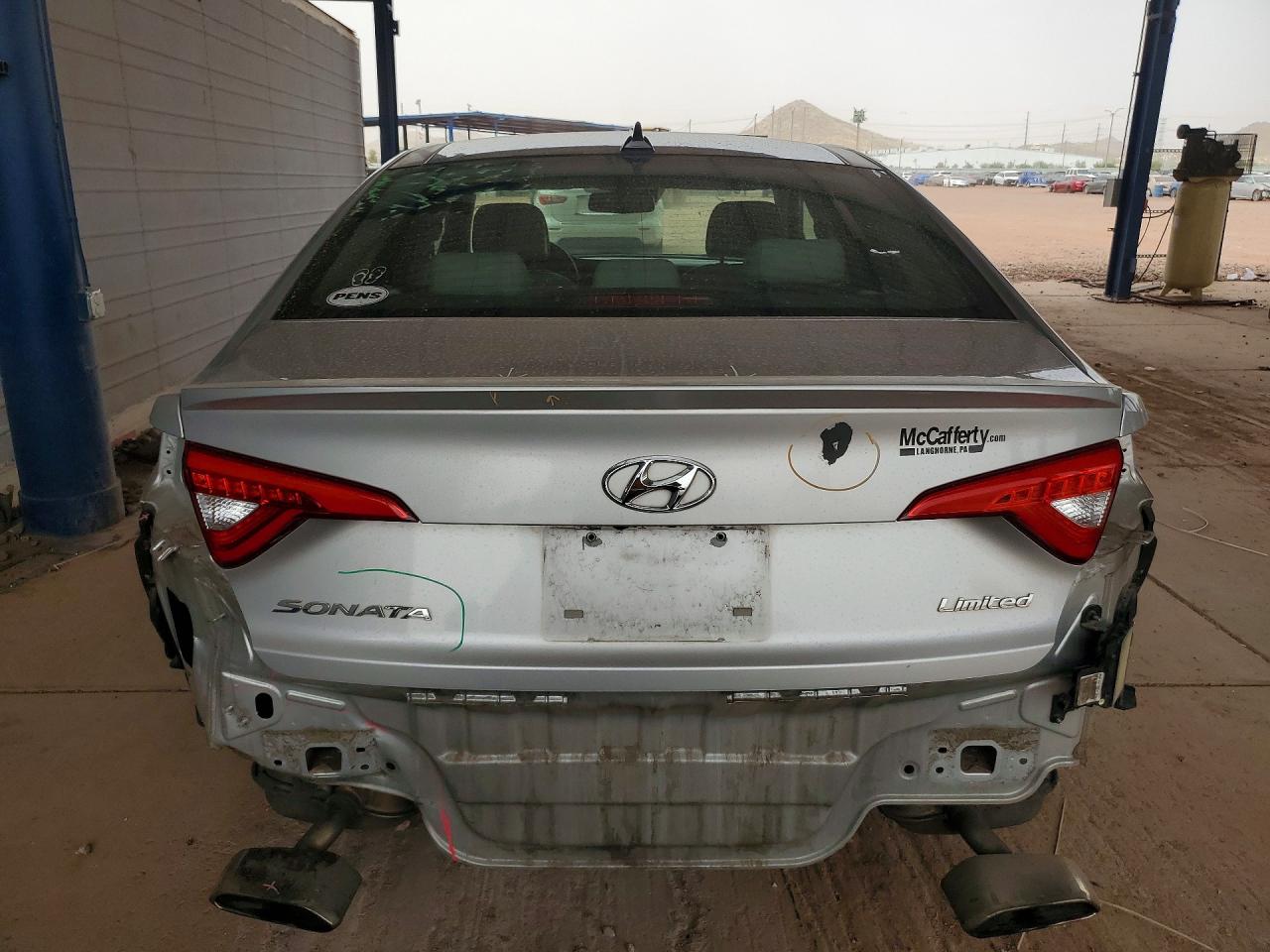 2015 Hyundai Sonata Limited Silver vin: 5NPE34AF1FH036153