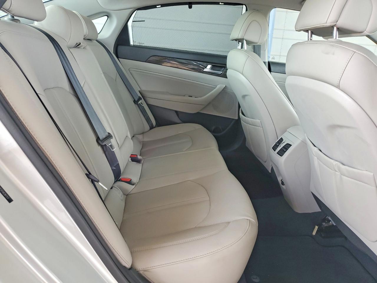 2015 Hyundai Sonata Limited Silver vin: 5NPE34AF1FH036153