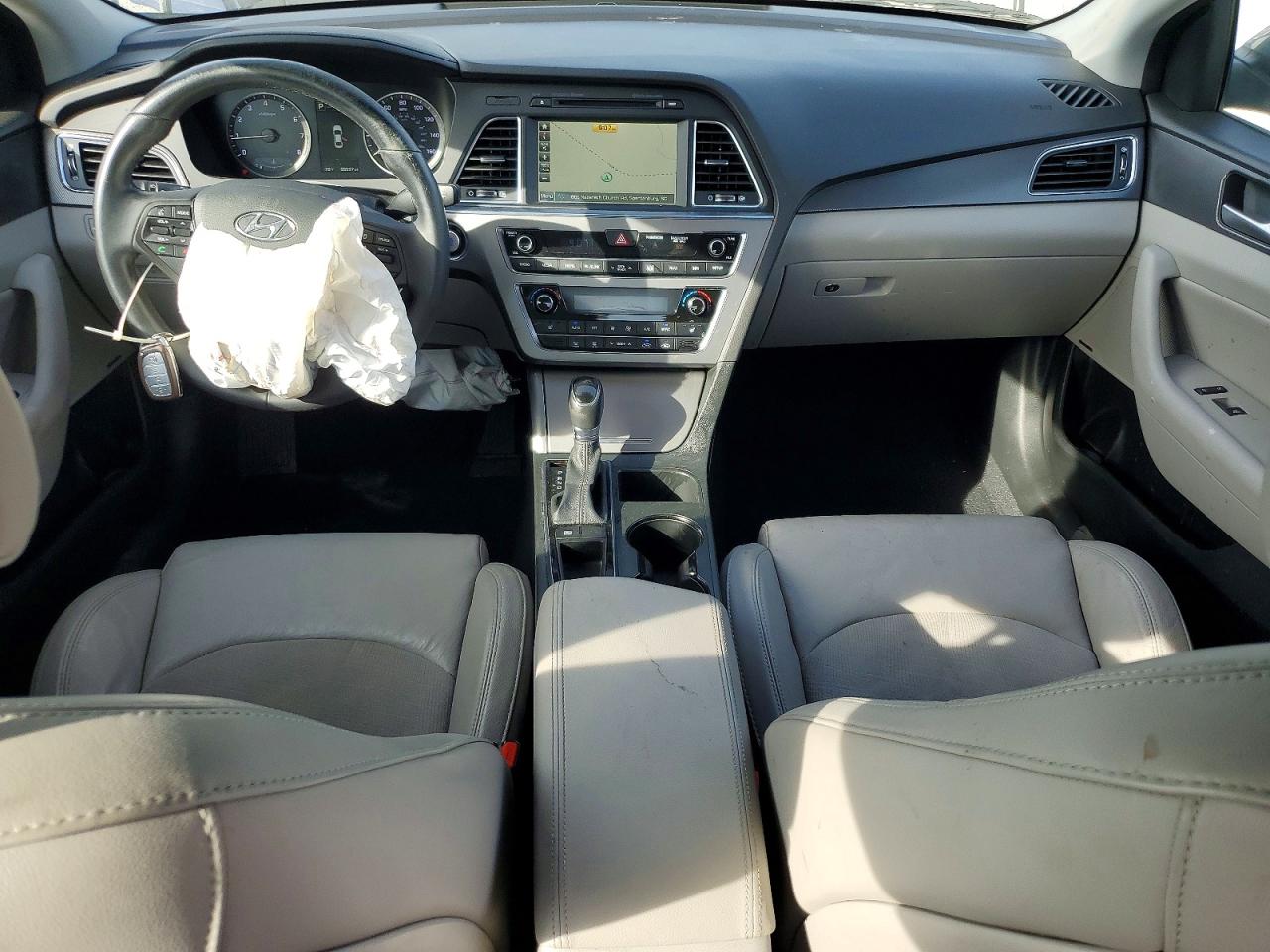 2015 Hyundai Sonata Sport Серебряный vin: 5NPE34AF1FH040882