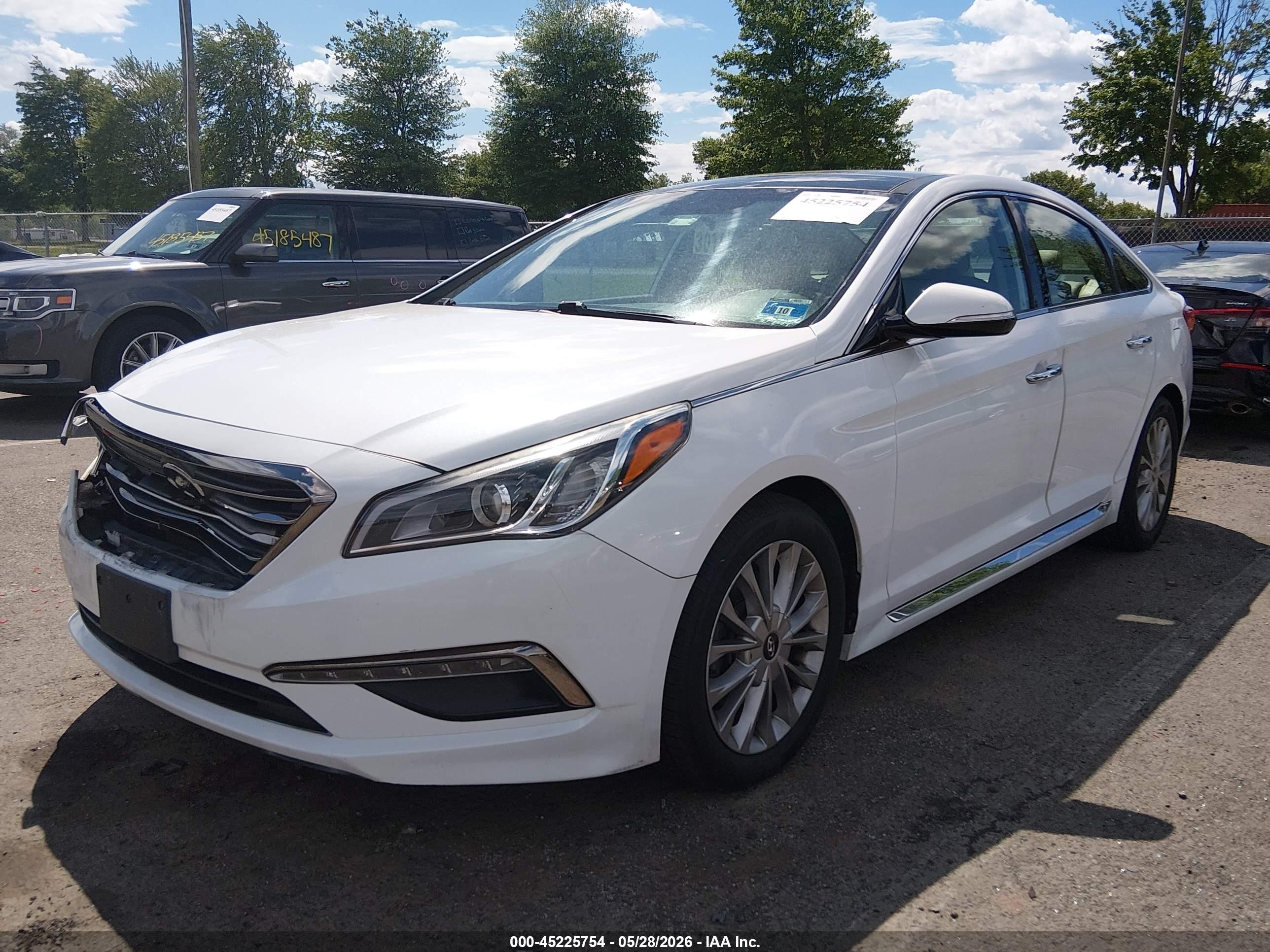 2015 Hyundai Sonata Limited White vin: 5NPE34AF1FH051090